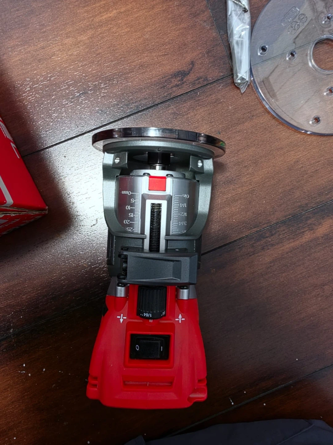 Milwaukee FUEL Compact Router - photo 4