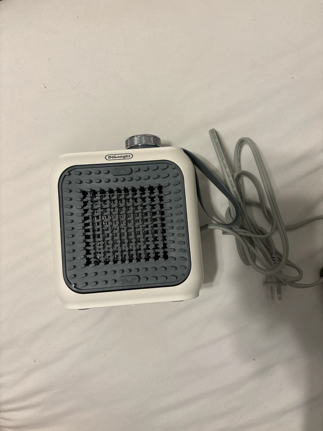 De'Longhi CAPSULE Solo Personal Ceramic Heater - photo 2