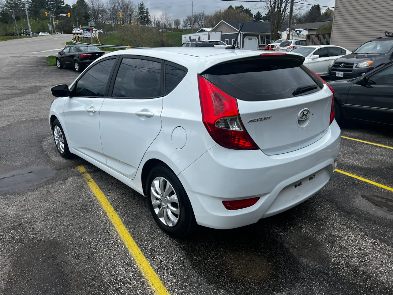 2017 Hyundai Accent - photo 4