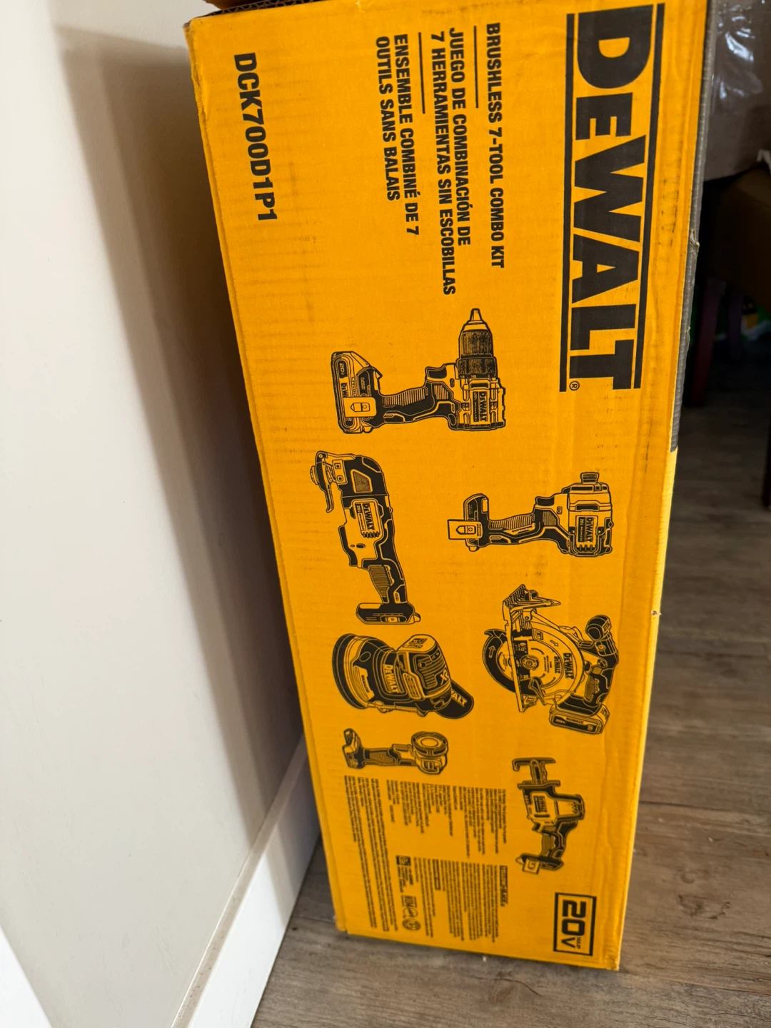 DeWalt XR ATOMIC Brushless 7-Tool Combo Kit - photo 2