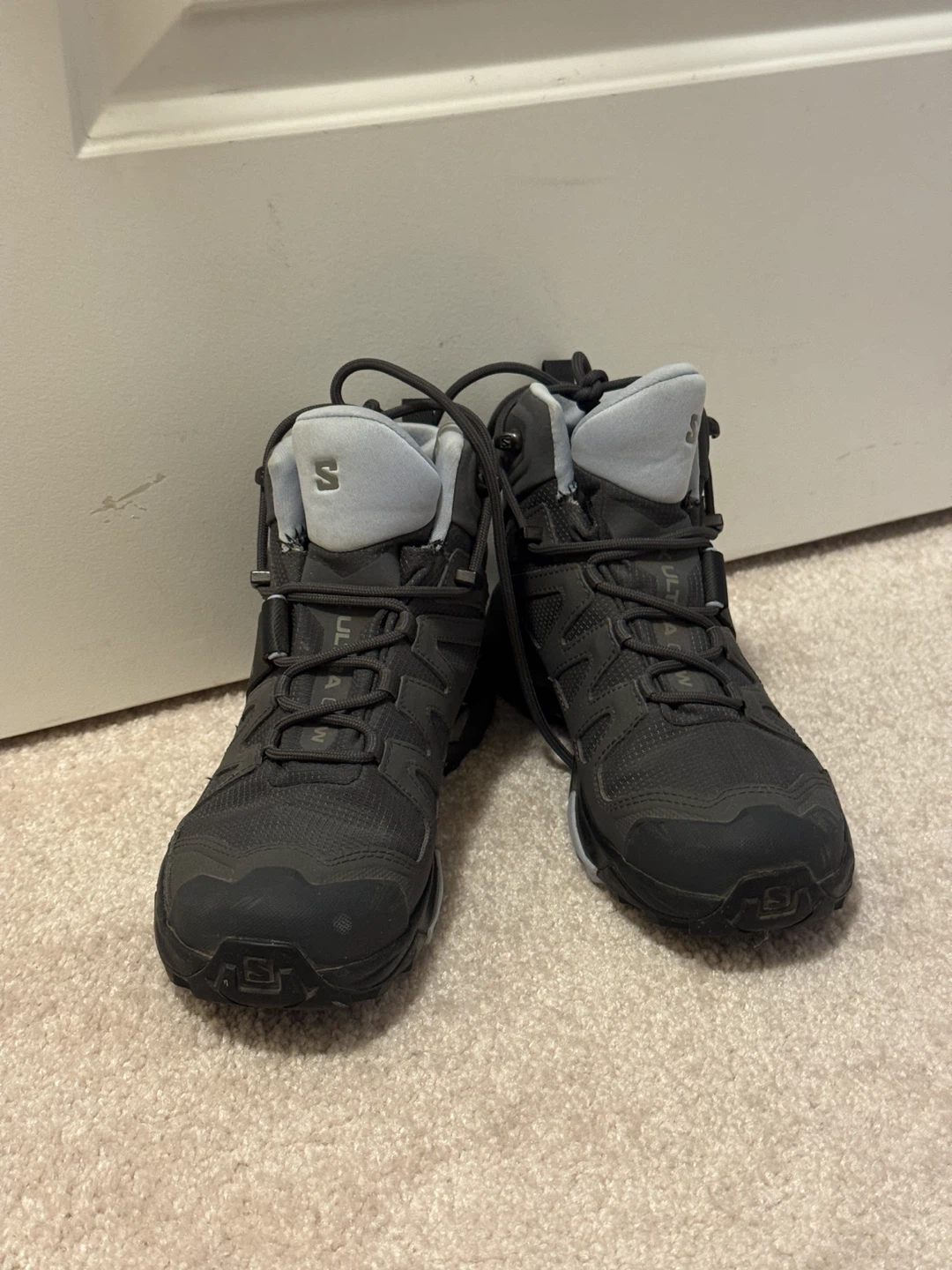 Womens Salomon X Ultra 04 W Mid GORE-TEX Hiking Boots Size 36