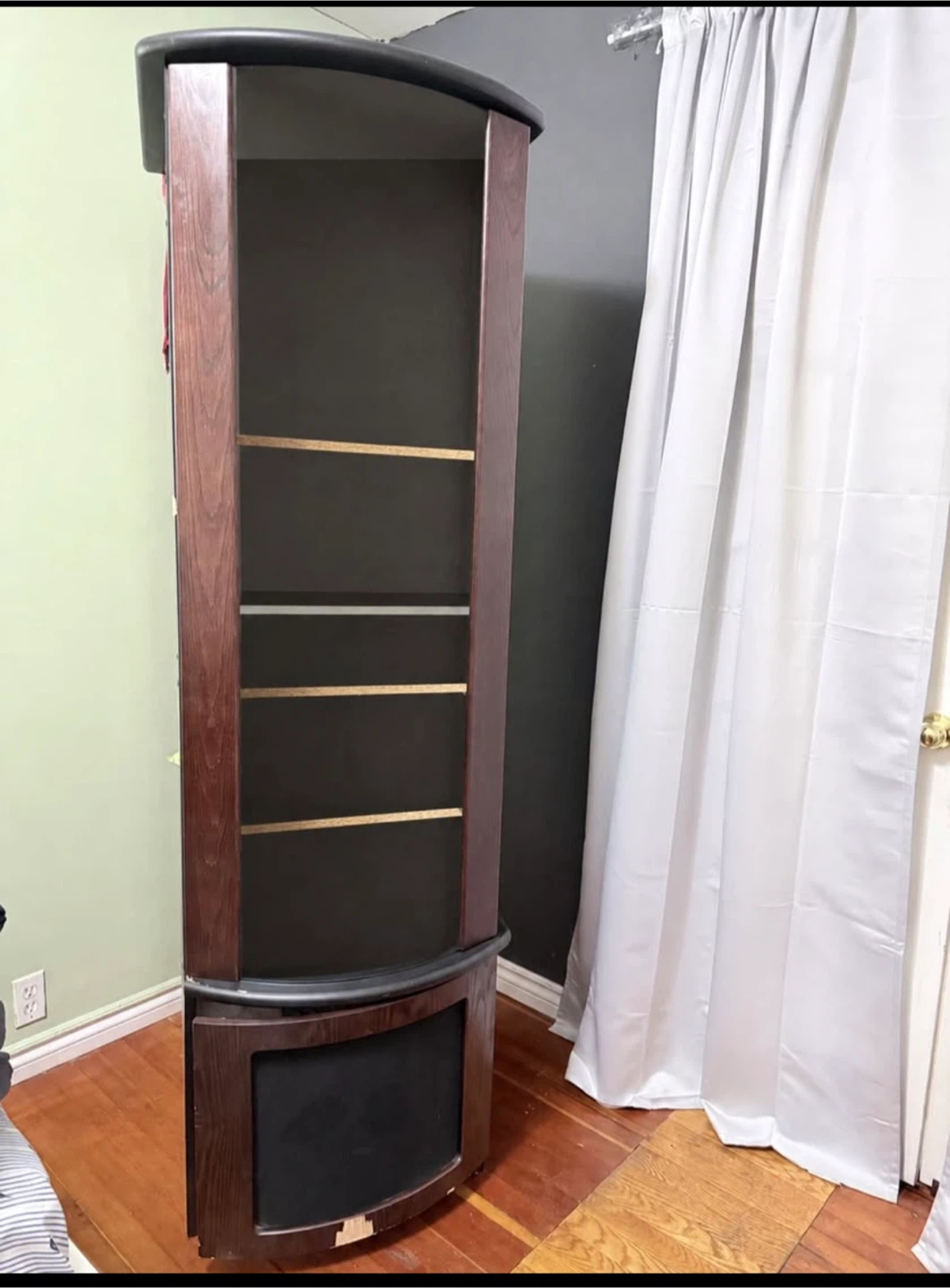 Closet - photo 3