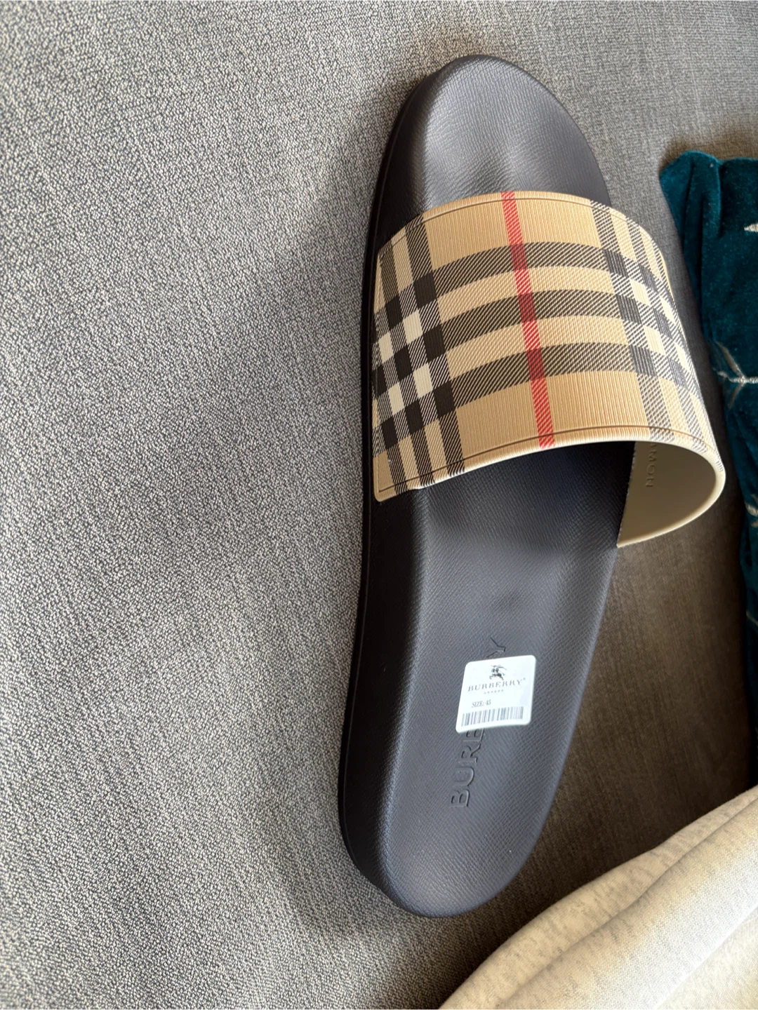 Burberry Slides - Size 45 - photo 5