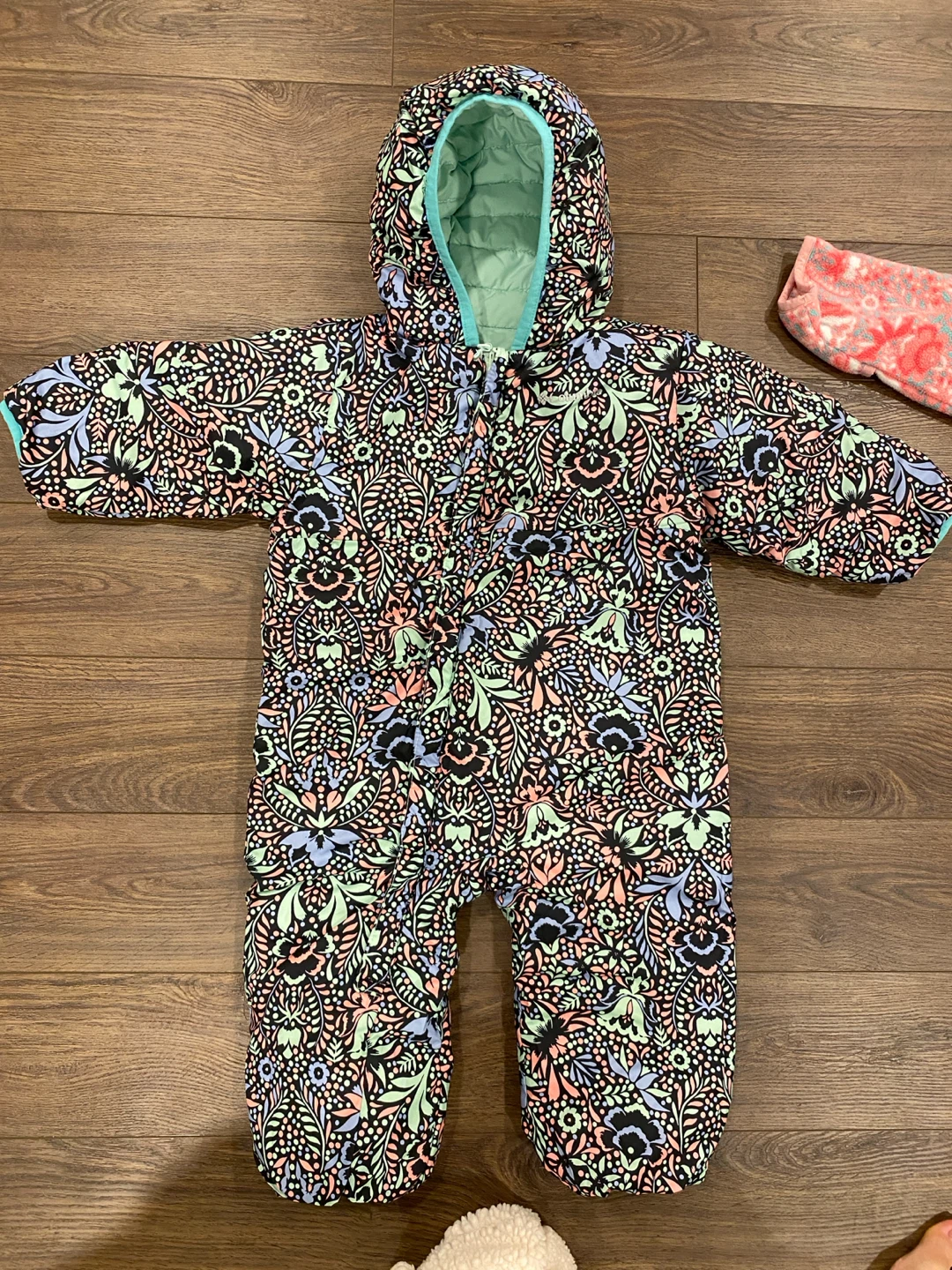12-18 months girl’s Columbia reversible bunting - photo 2