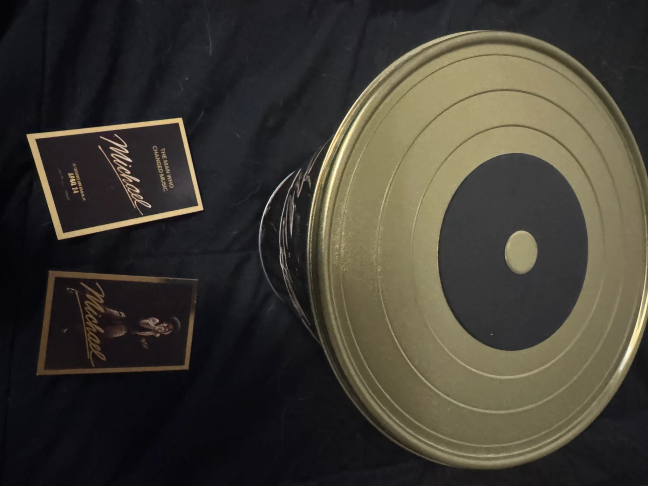 Michael Jackson collectible popcorn bucket and cards