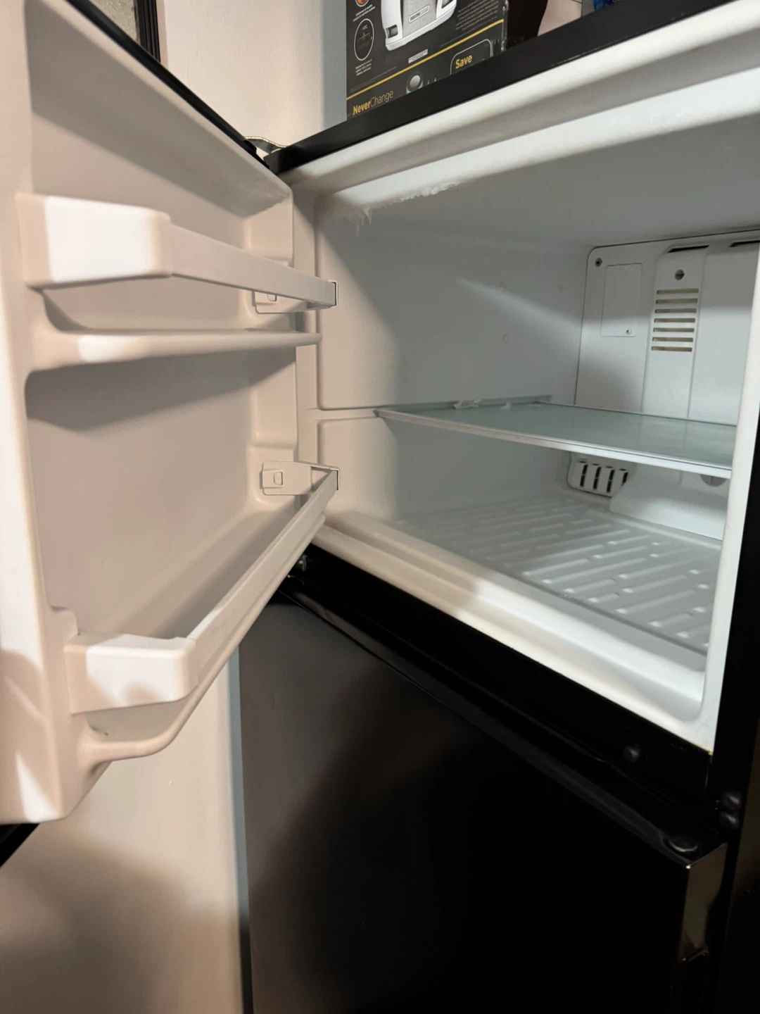 Amana Black Refrigerator - photo 2