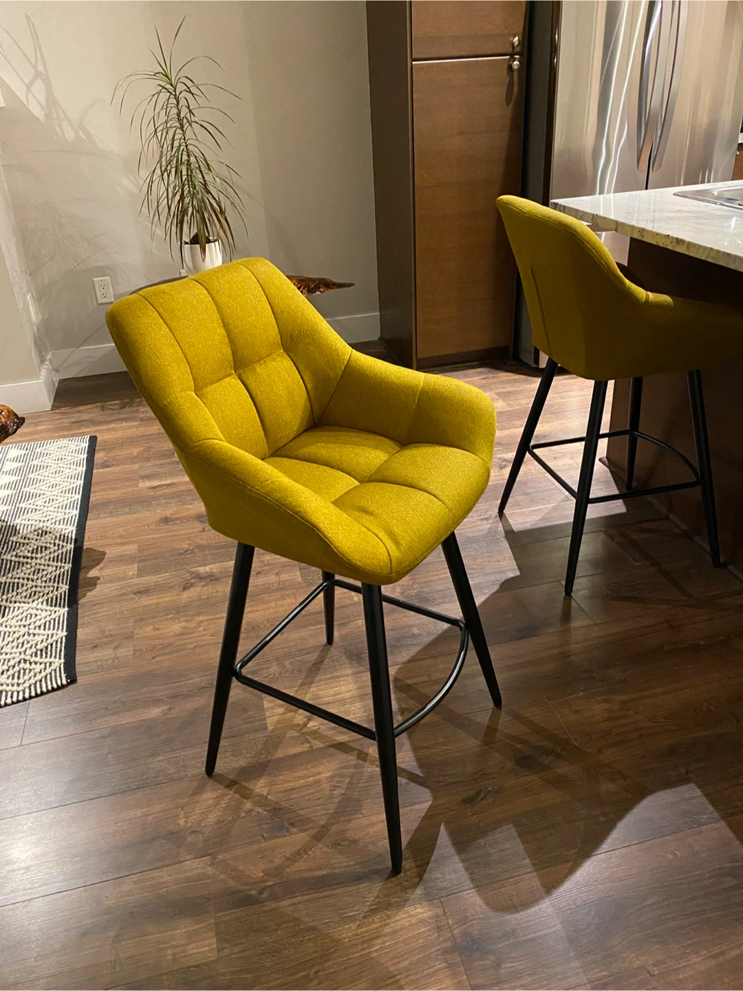 Island / Bar chairs x2