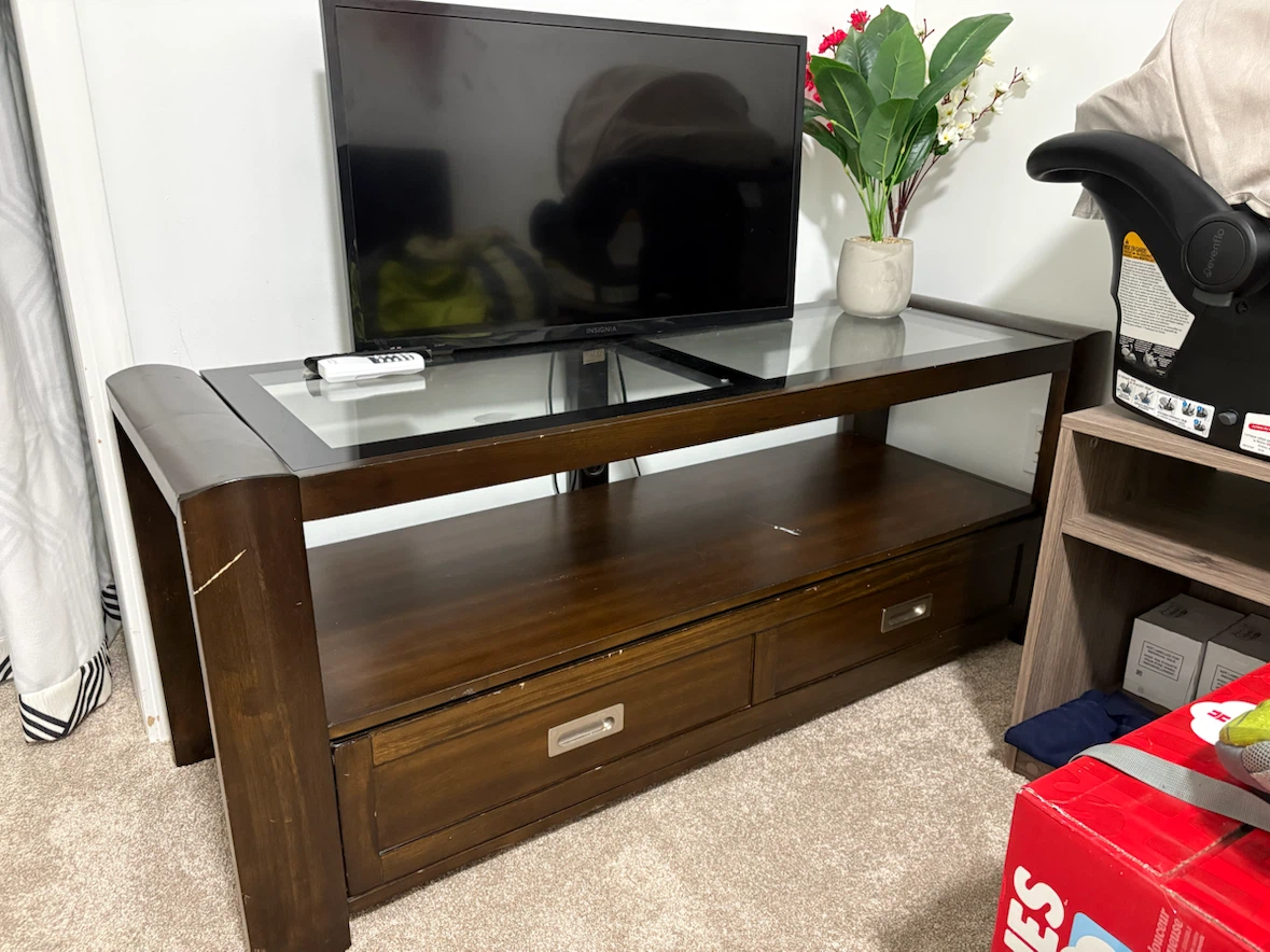 Insignia Fire TV 32 inch + TV stand - photo 5