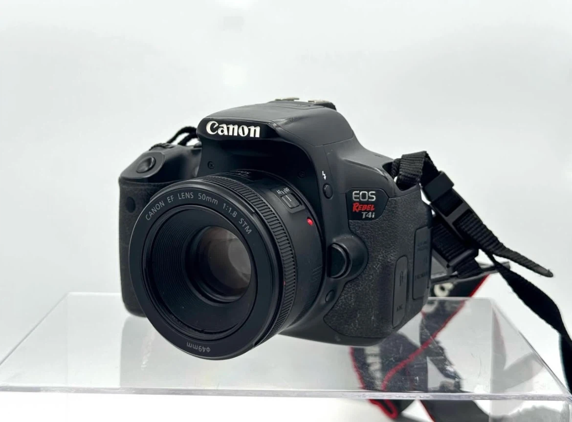 Canon EOS Rebel T4i with EF 50mm f1.8 STM Lens