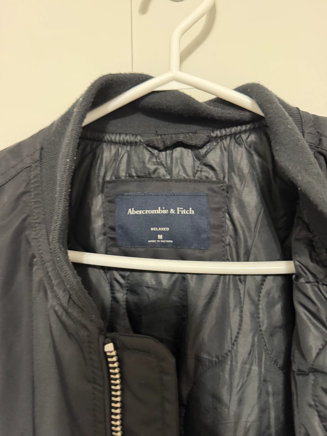 Men’s Abercrombie & Fitch Black Relaxed Bomber Jacket Medium - photo 2