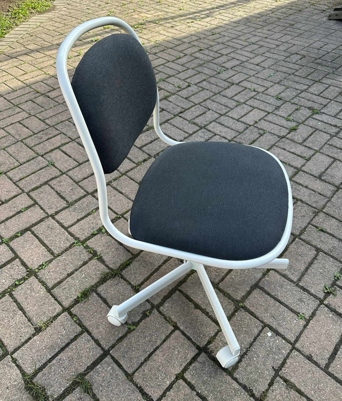 IKEA ORFJALL swivel chair white and light grey - photo 2