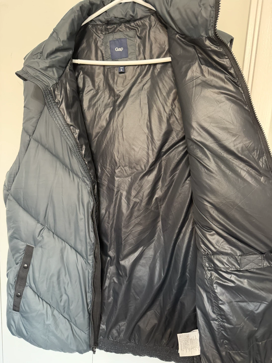 Gap Grey down Puffer Vest men’s - photo 2