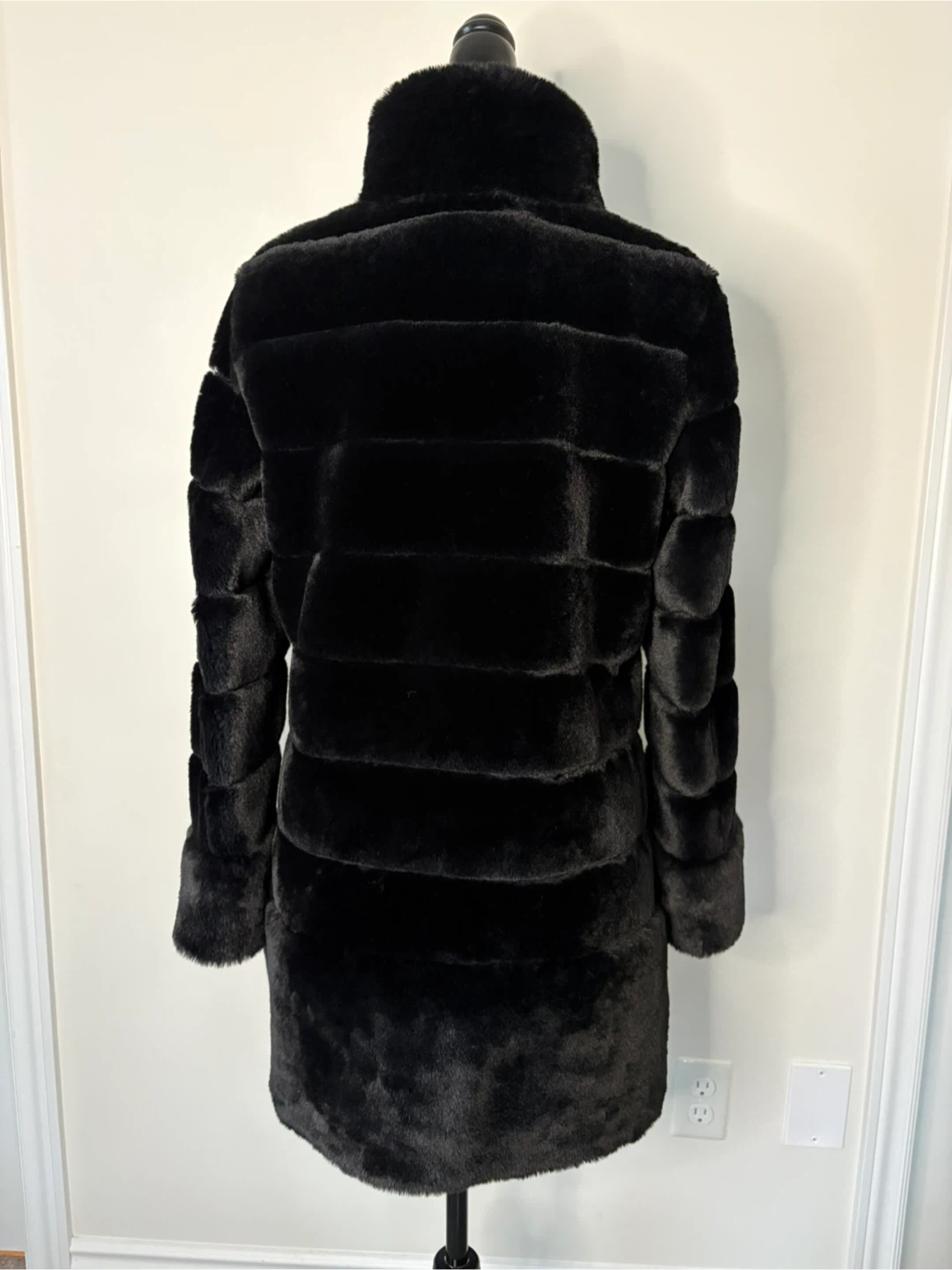 M - Jones NY, Black Faux Fur Coat (tag removed but NEW) - photo 3
