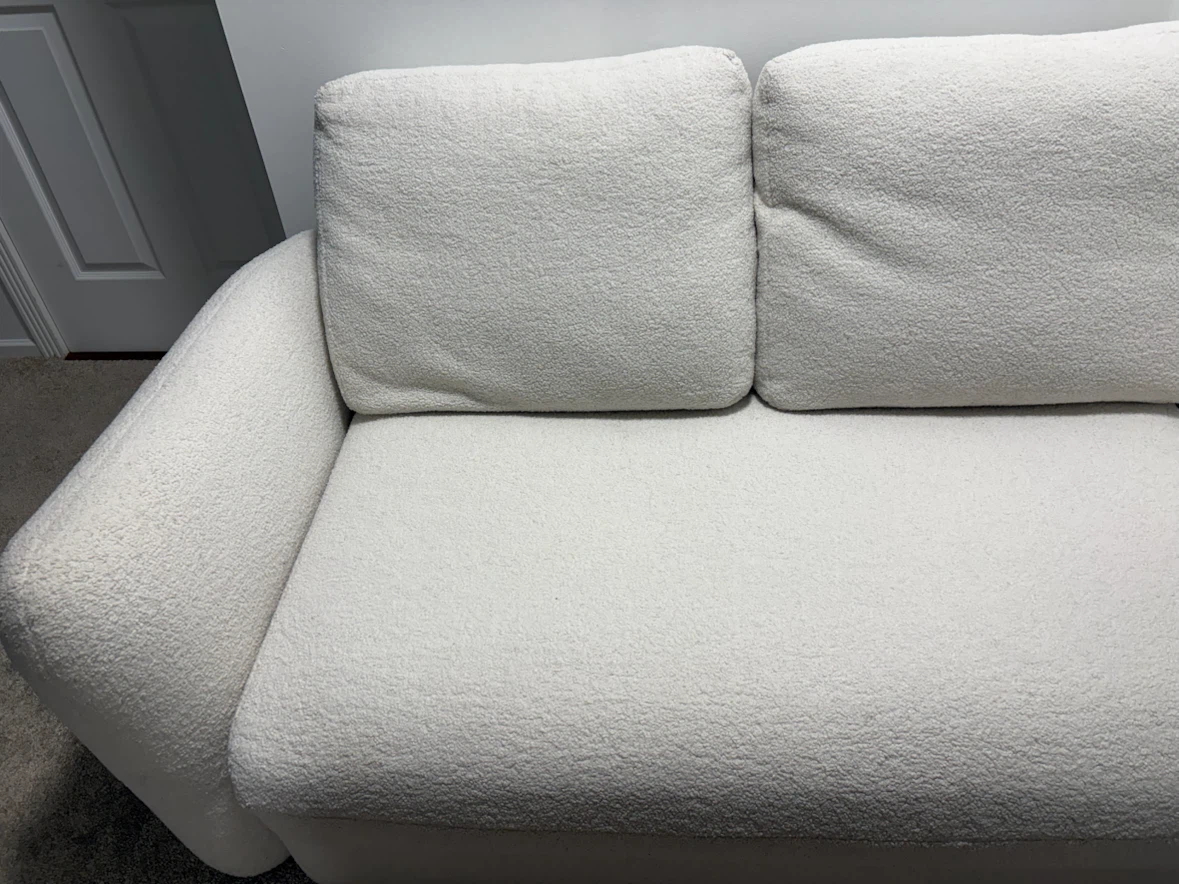 White Boucle Fabric Loveseat - photo 3