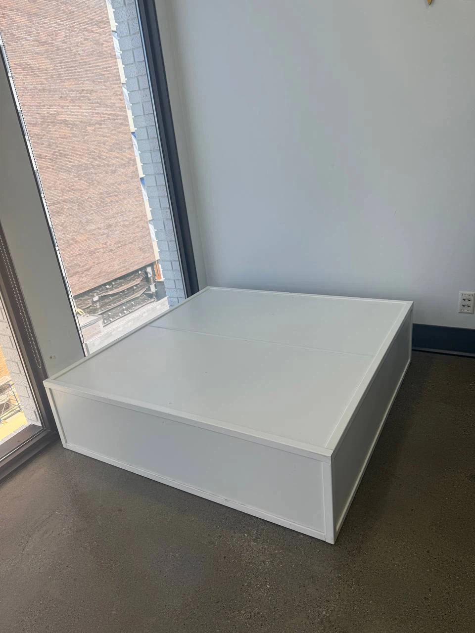 White Platform for Pedicure - photo 2