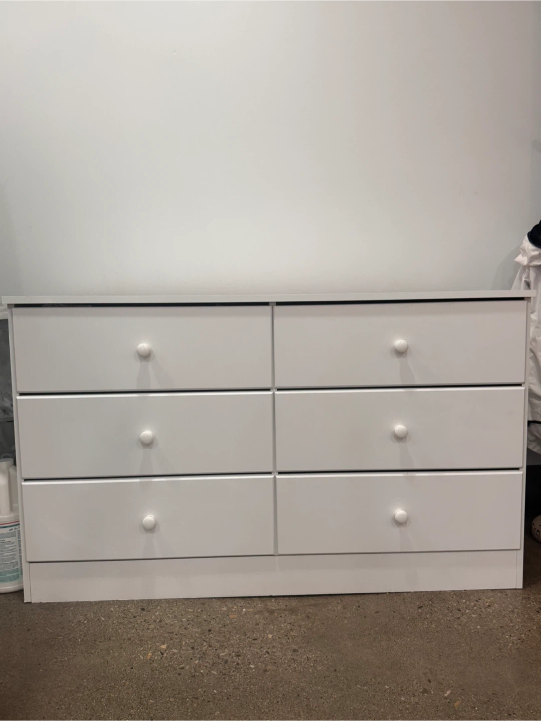 White 6-Drawer Dresser
