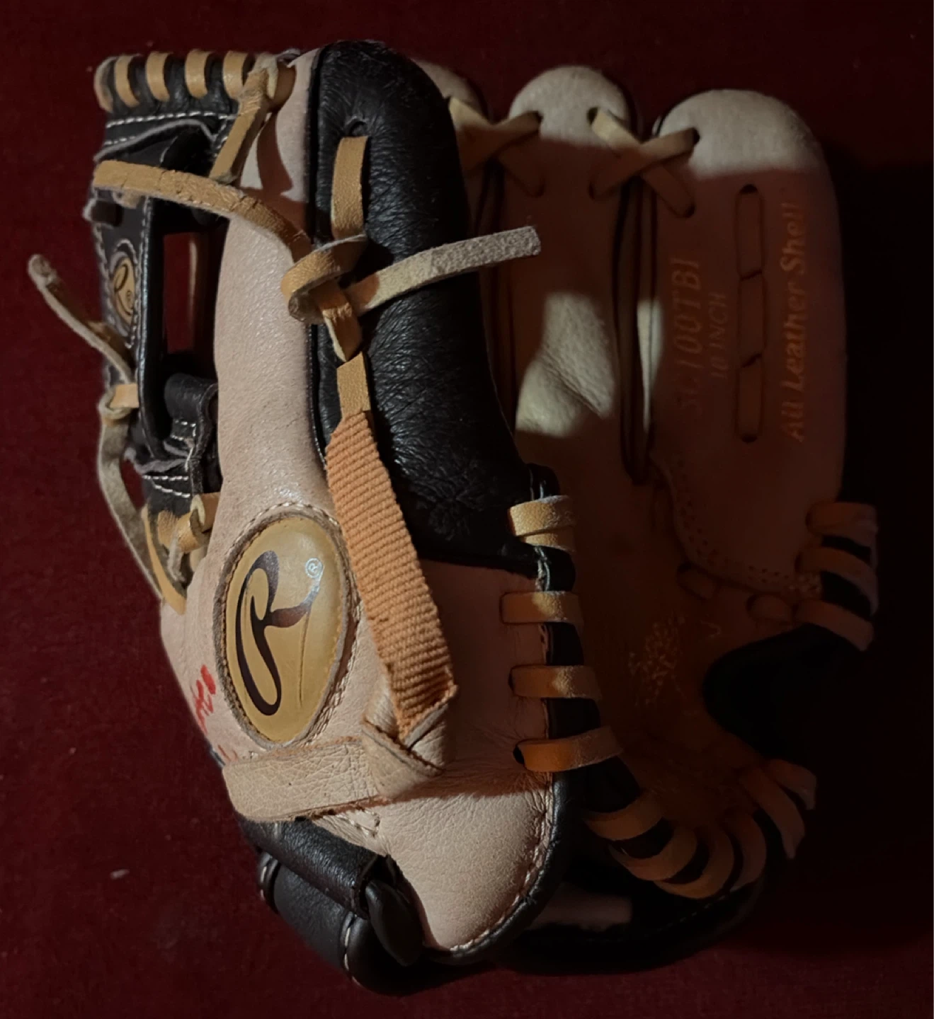 Rawlings Baseball Glove