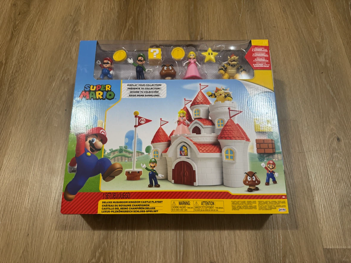 Super Mario Deluxe Mushroom Kingdom Castle Playset