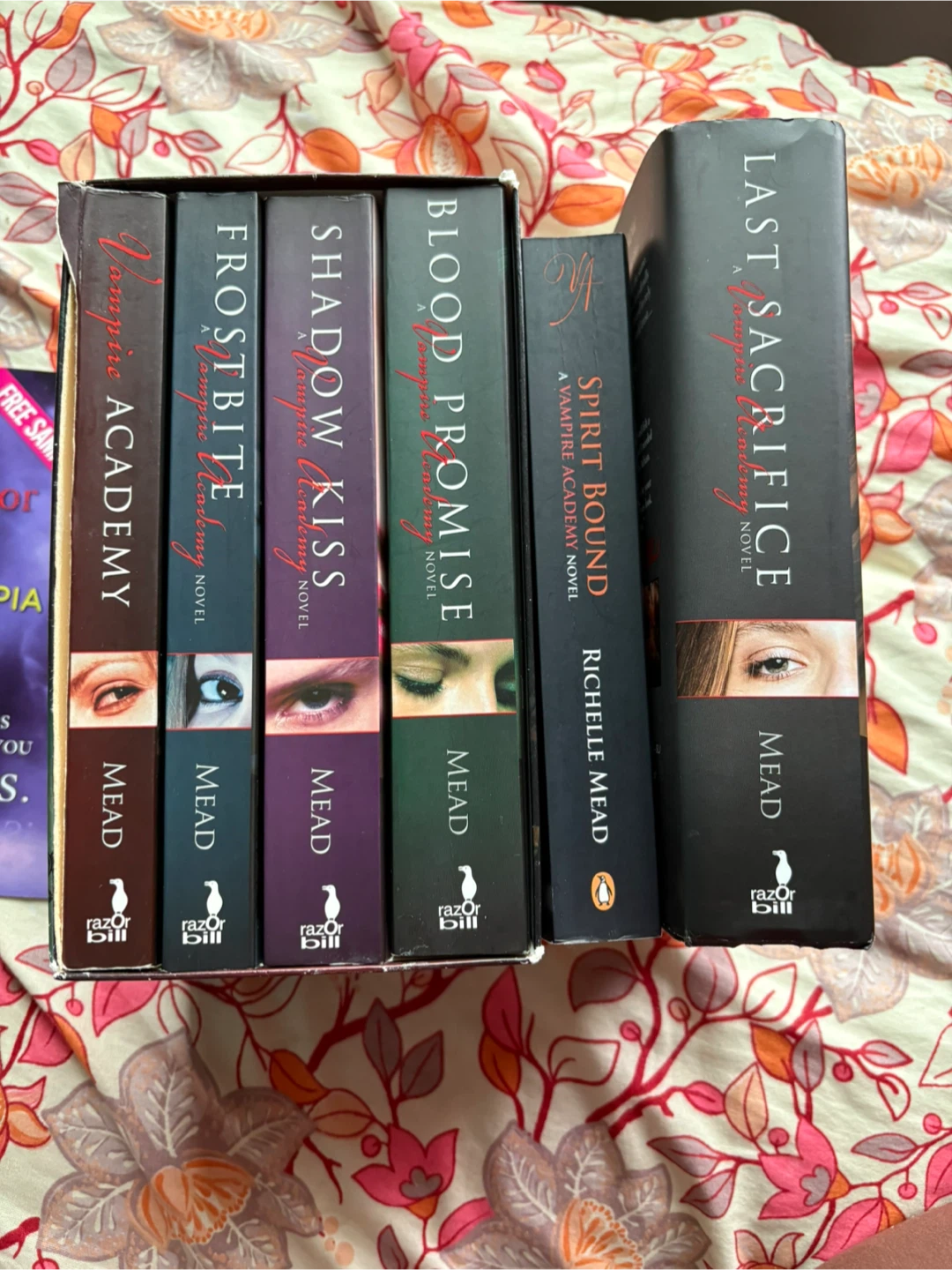 The vampire academy book set