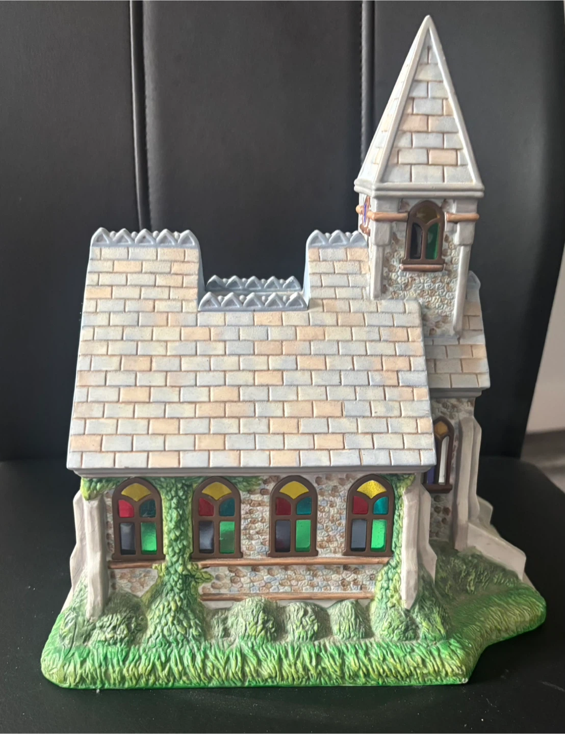Partylite Olde World Village Church Tealight Holder - photo 2