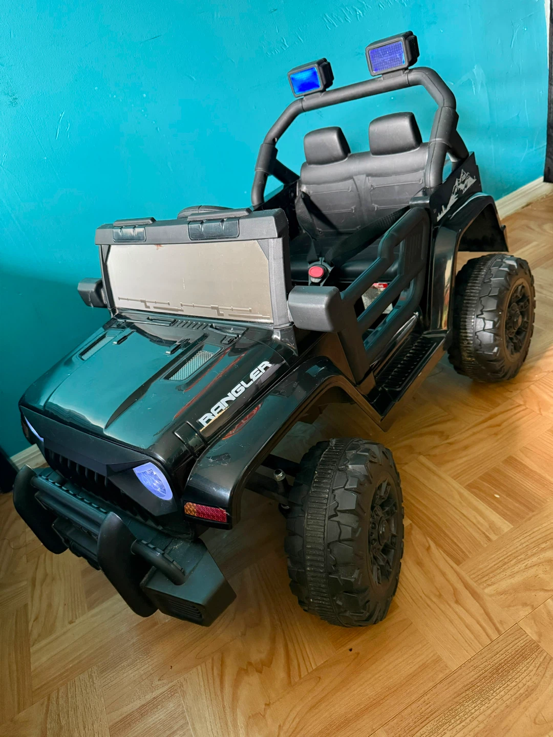 Black Rangler Ride-On Jeep and KRIDDO Balance Bike