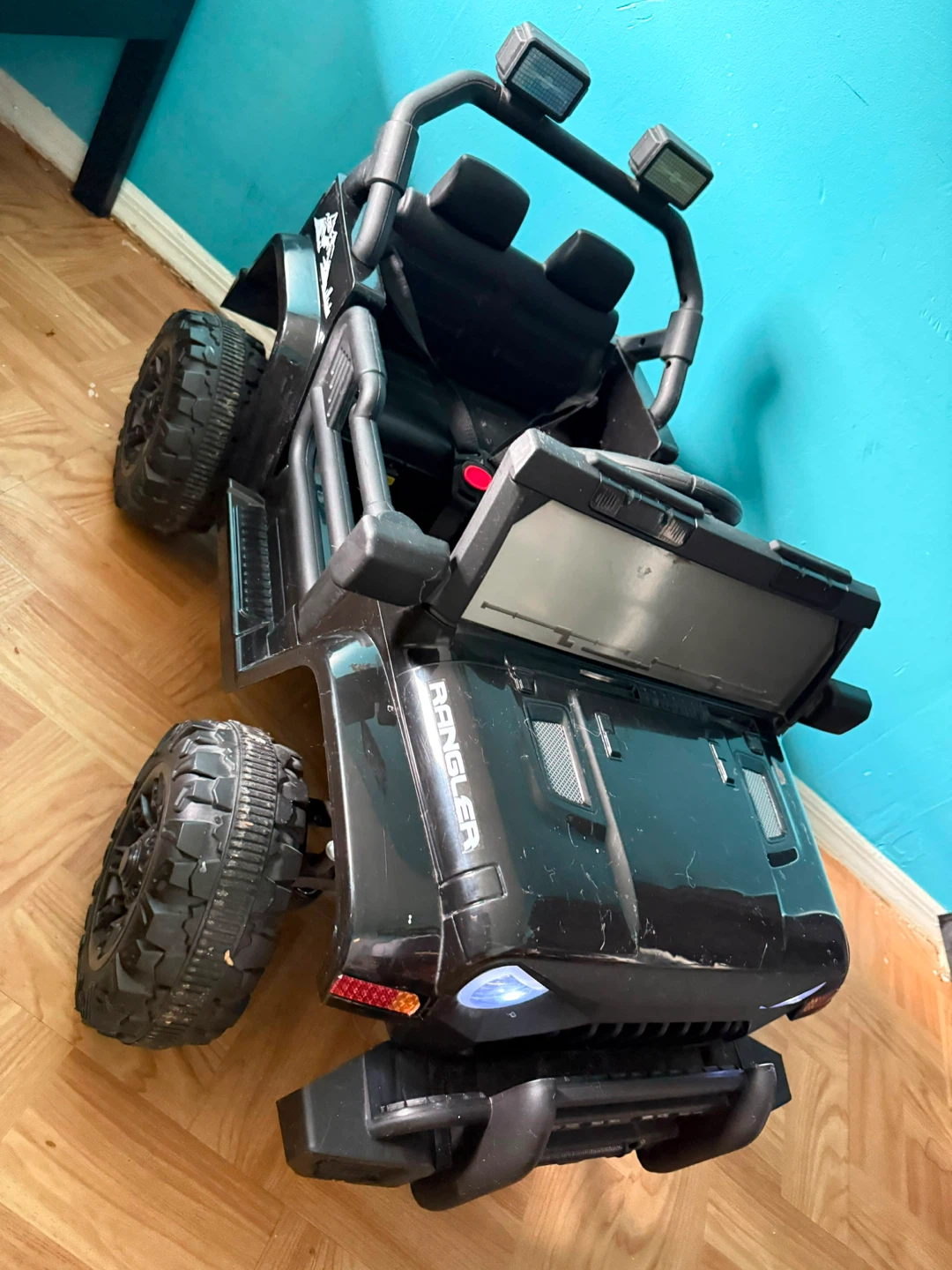 Black Rangler Ride-On Jeep and KRIDDO Balance Bike - photo 4