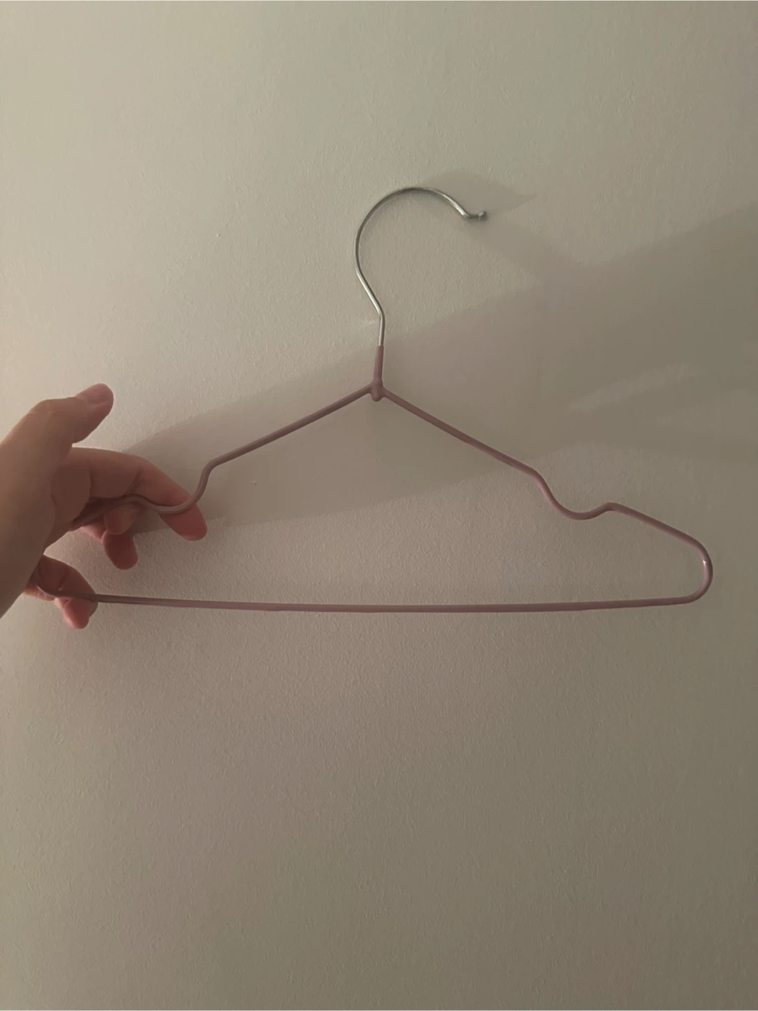 Kids Pink Non-Slip Slim Hangers Set of 20 - photo 2