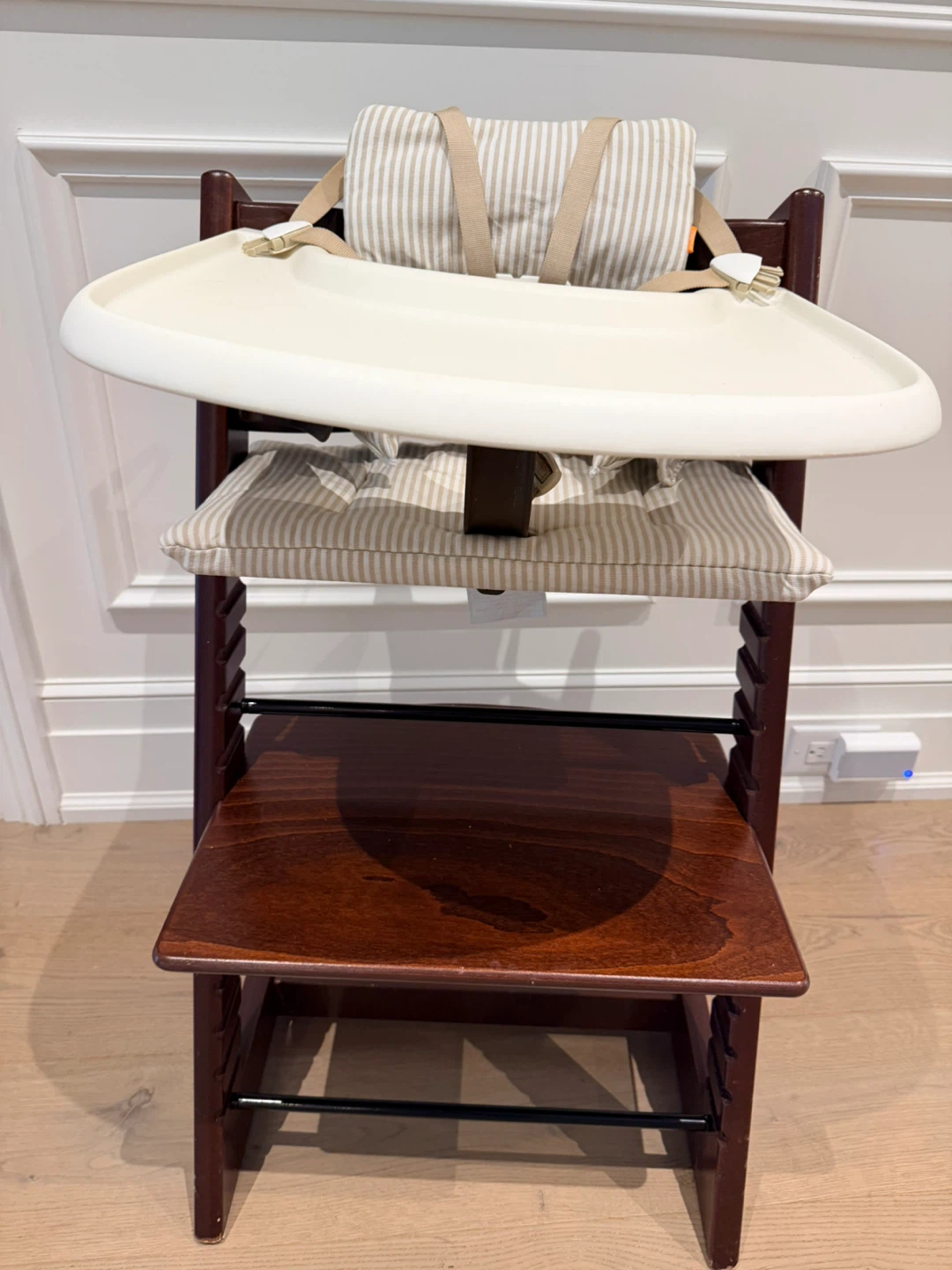 Stokke Tripp Trapp High Chair with Tray and Cushion