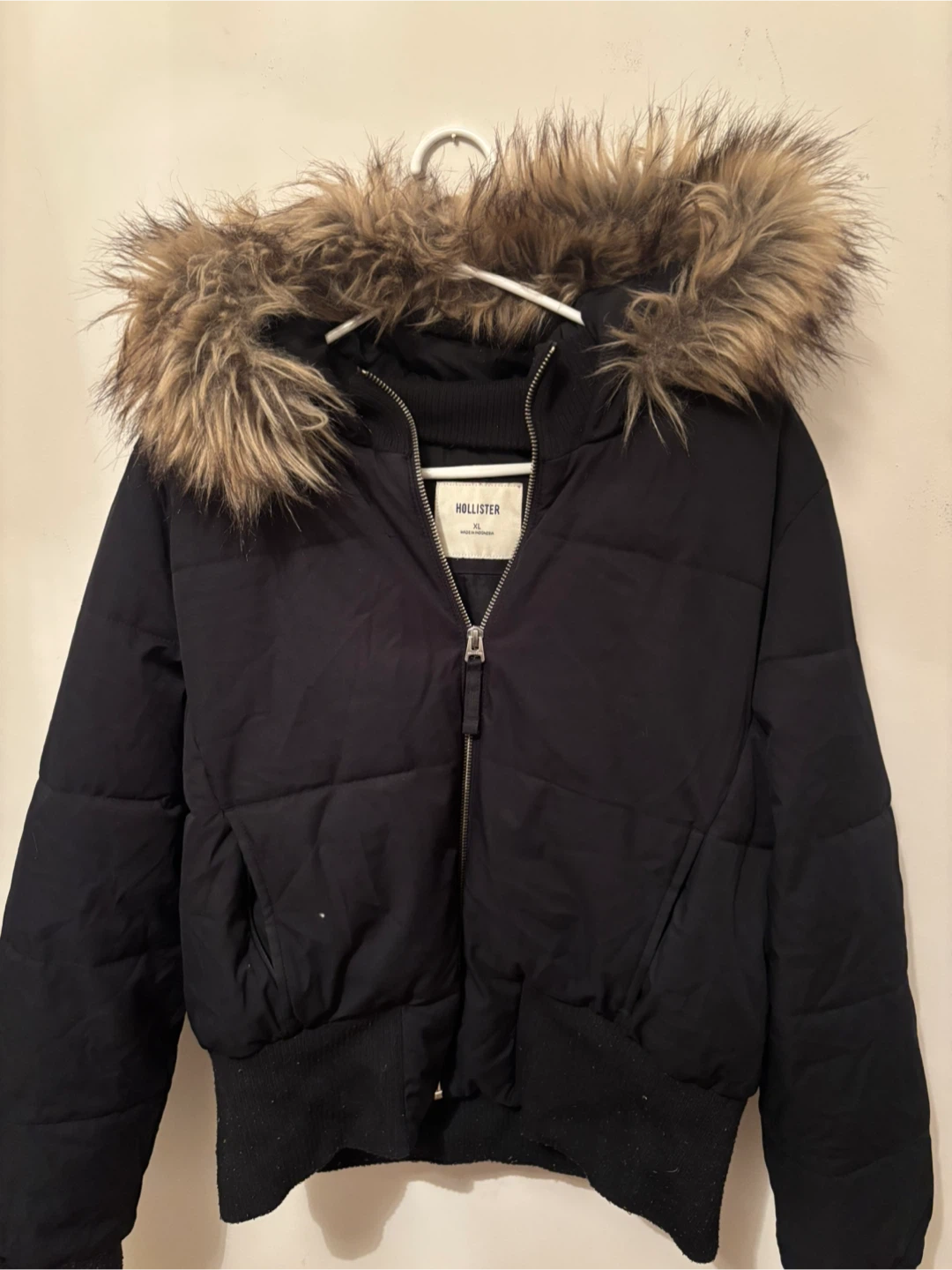 Hollister Black Puffer Jacket with Faux Fur Hood XL