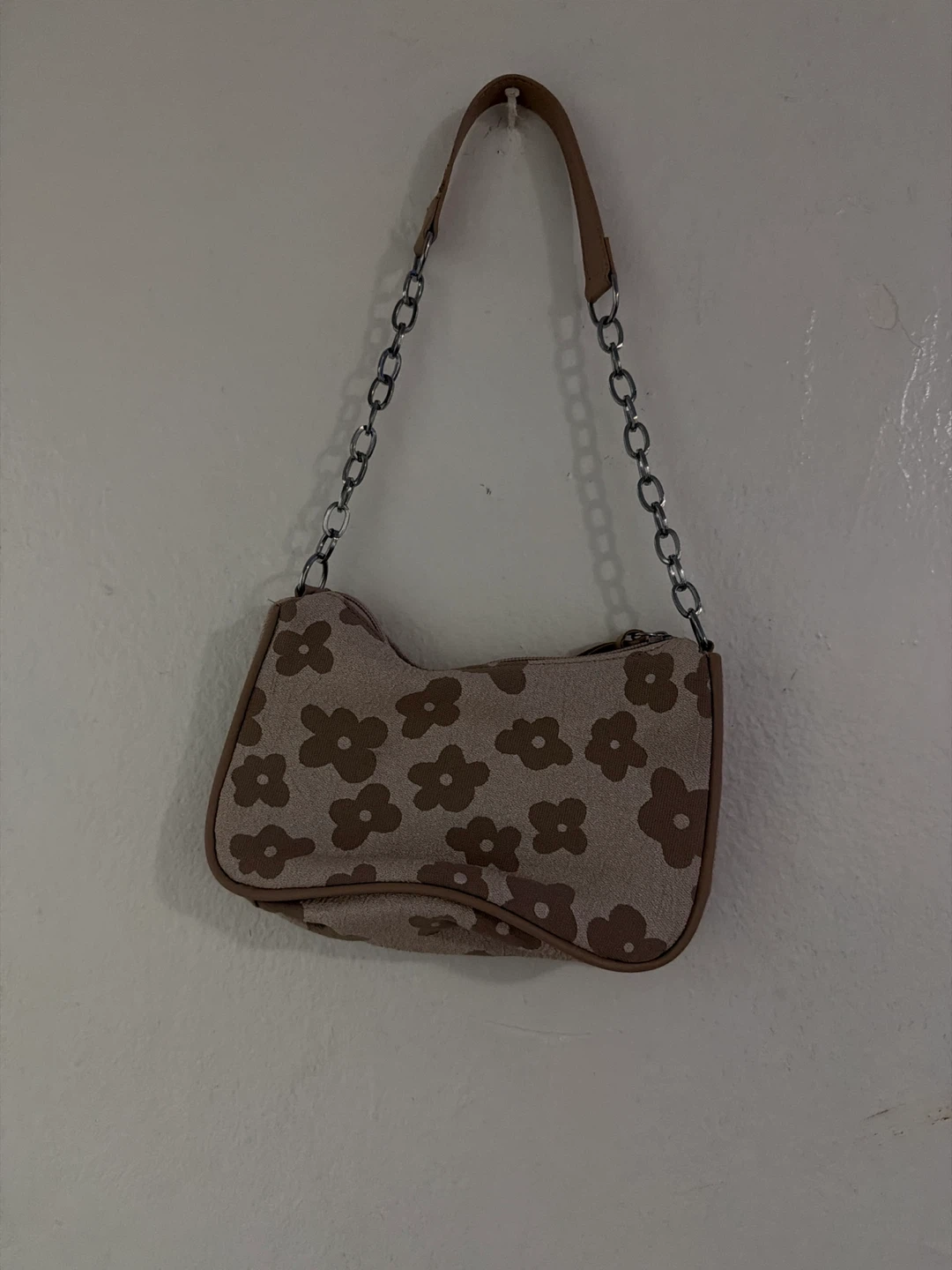 Brown Flower Pattern Shoulder Bag with Chain Strap
