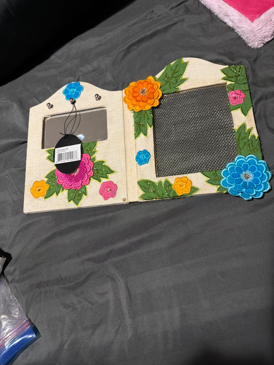 Embroidered Floral Photo Frame - photo 2