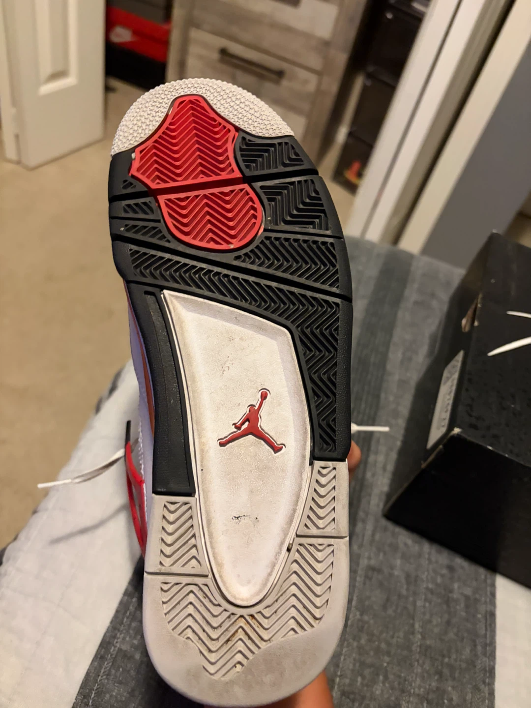 Jordan 4 red cement - photo 3