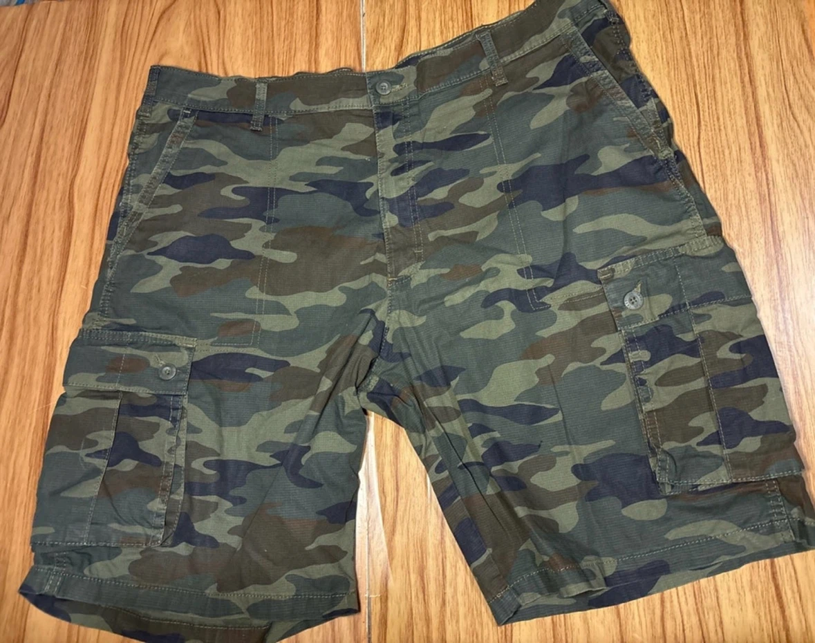Men’s brand new Camo Cargo Shorts sz40/ sz42 - photo 2