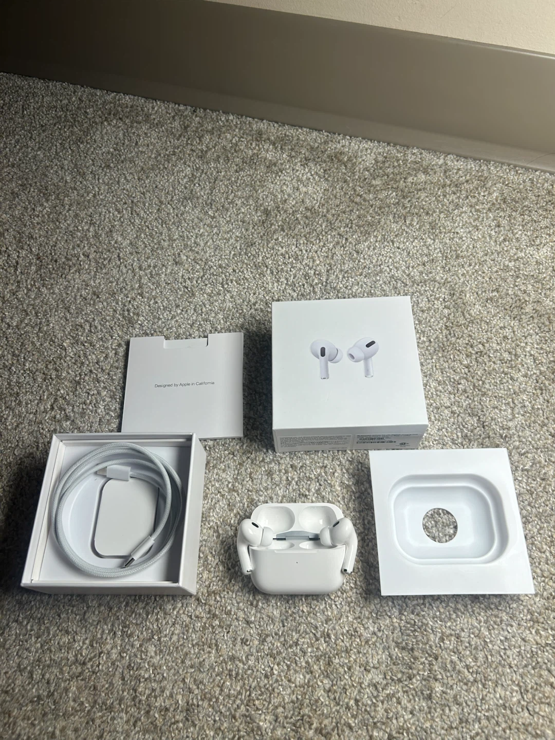 Apple AirPods Pro 2nd Gen with MagSafe Case USB-C