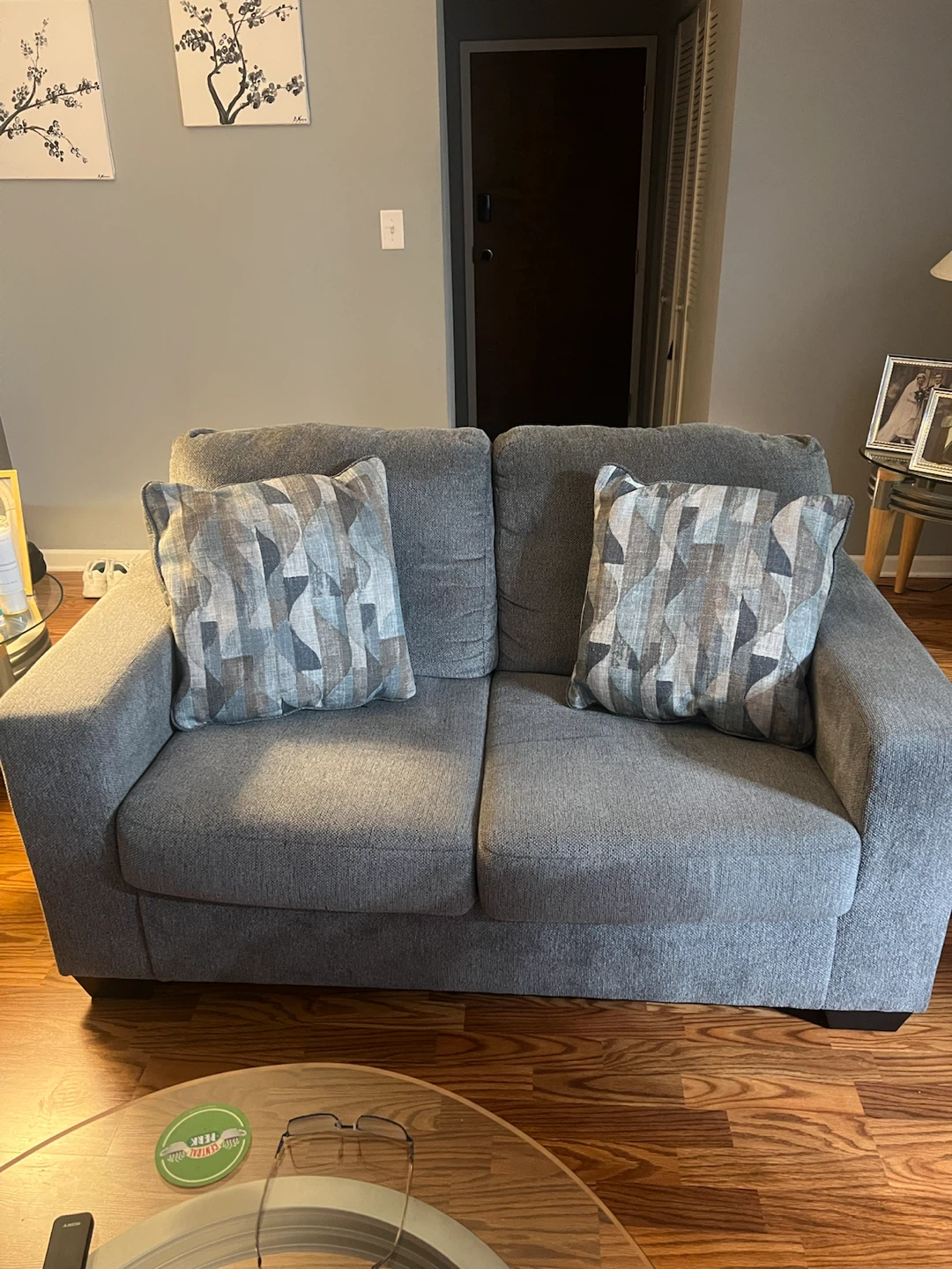 Love seat and sofa - photo 2