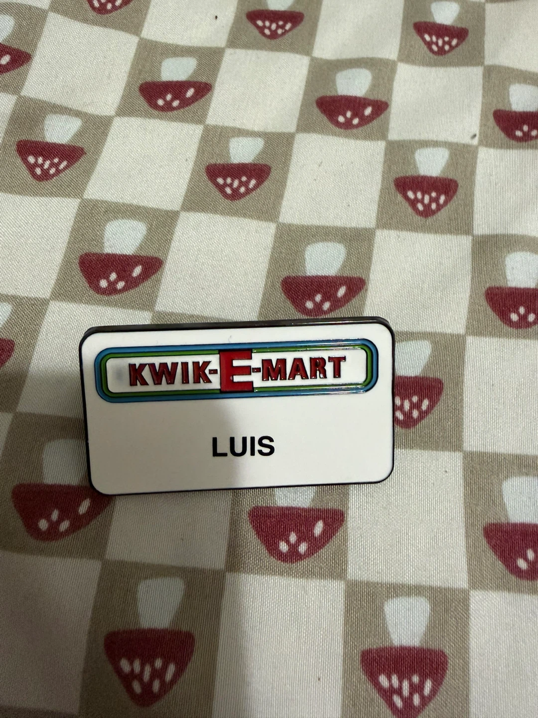 Kwik-E-Mart Name Tag "Luis"