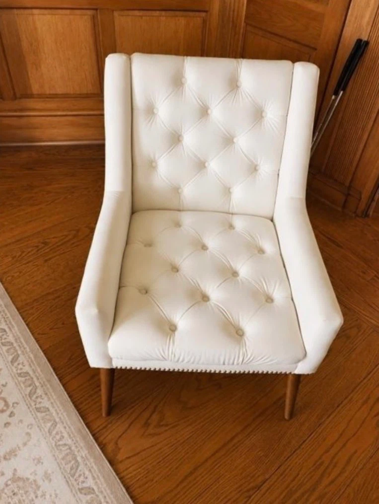 White Tufted Accent Chair - photo 2