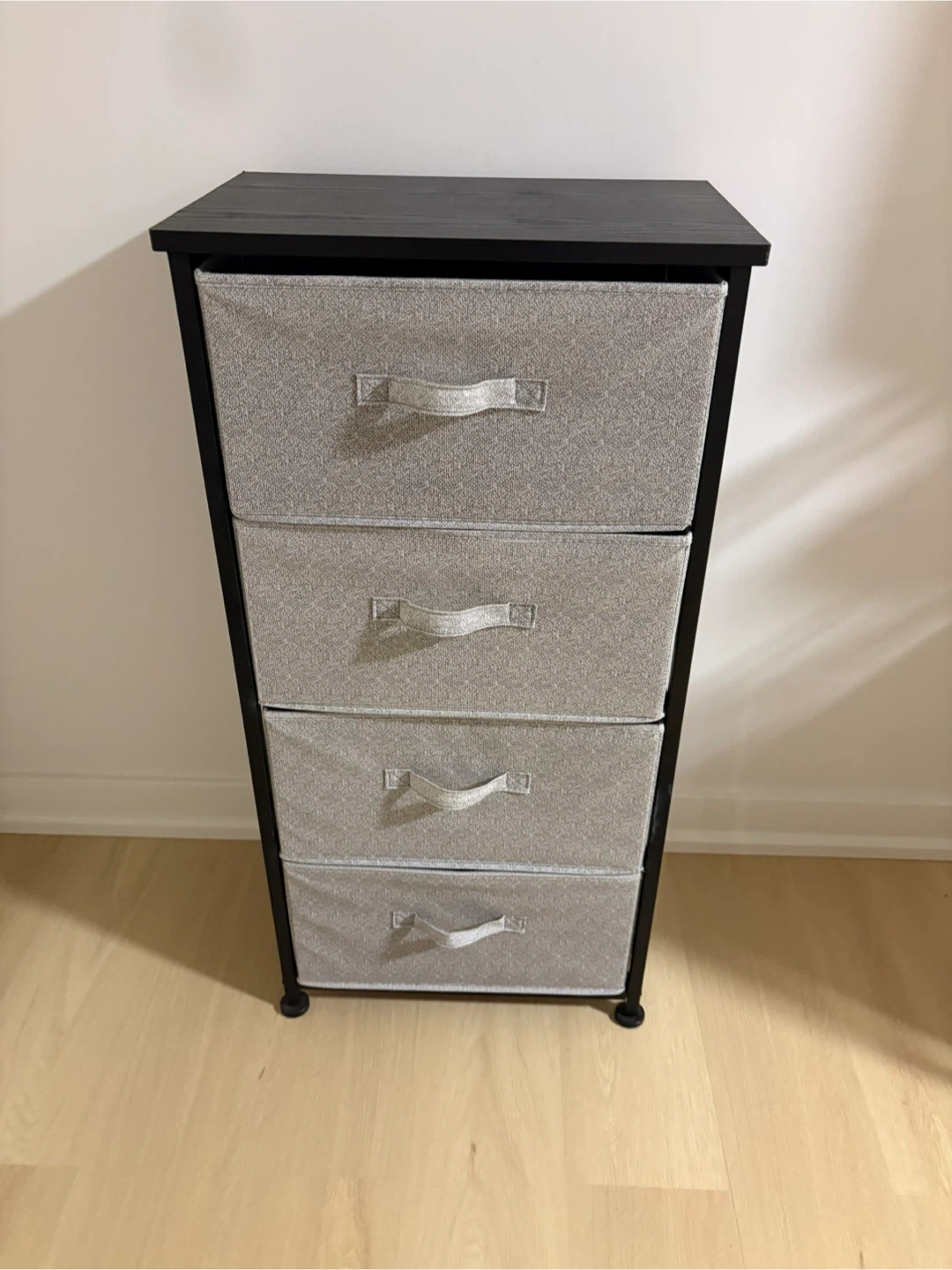 Black and grey 4-drawer dresser