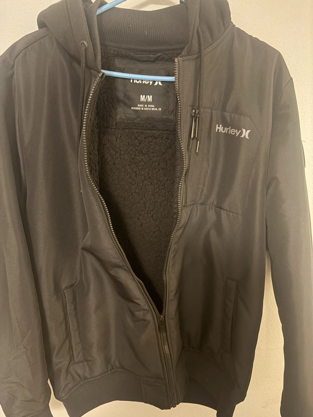 Hurley Black Zip-Up Hooded Jacket new without tags - photo 2