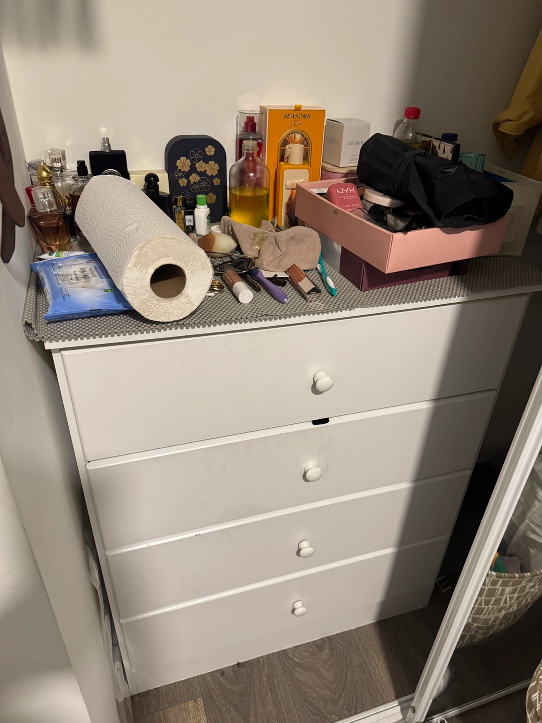 IKEA drawer with knobs
