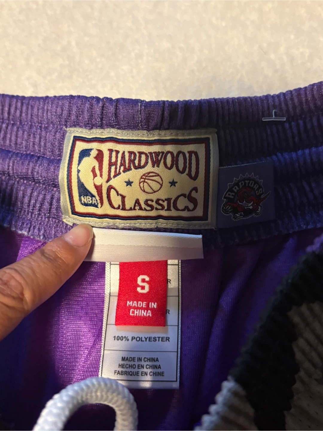 Mitchell & Ness Hardwood Classics Raptors Shorts Size S - photo 2