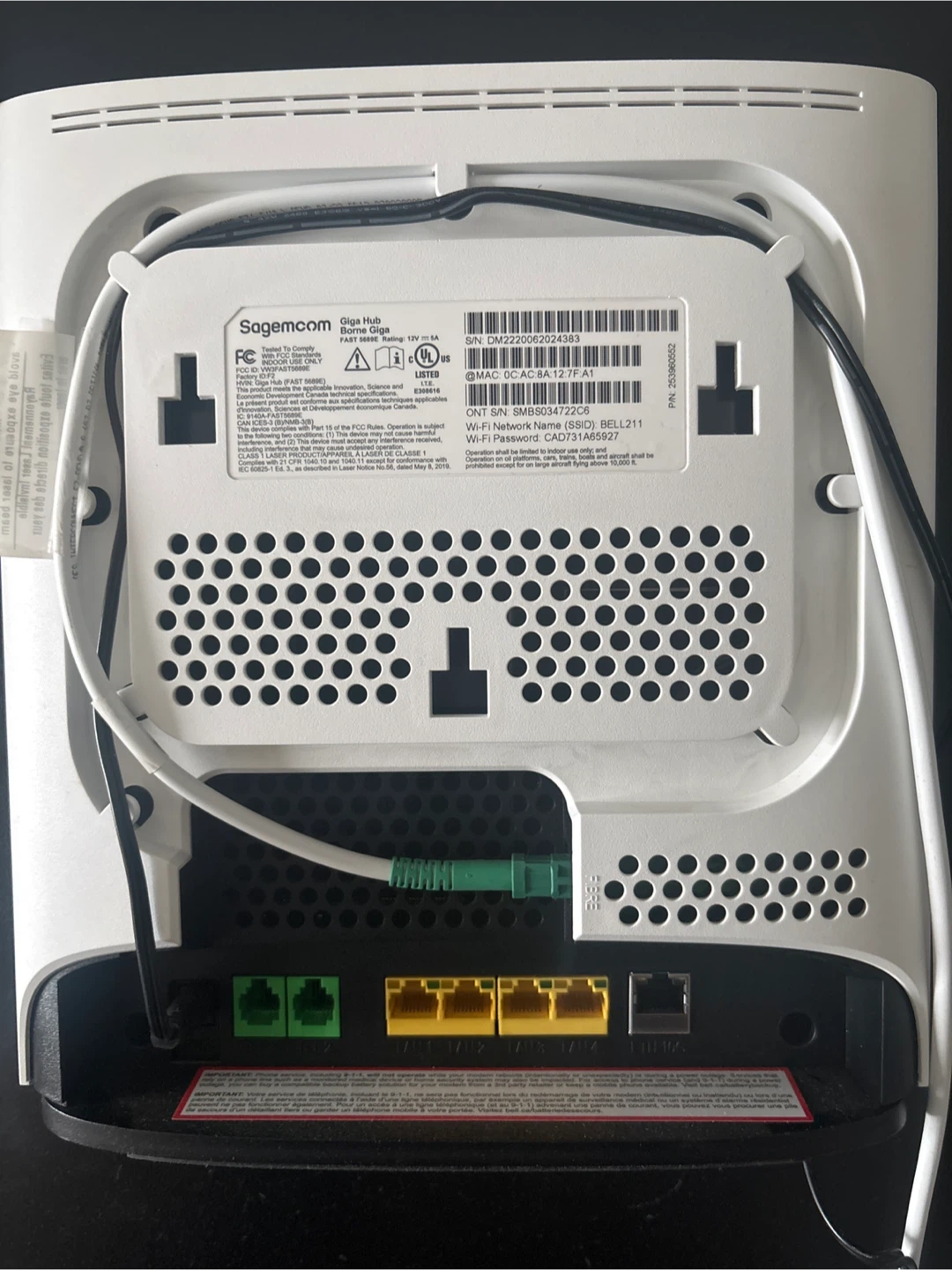 Bell Sagemcom Giga Hub Modem Router FAST 5689E - photo 2