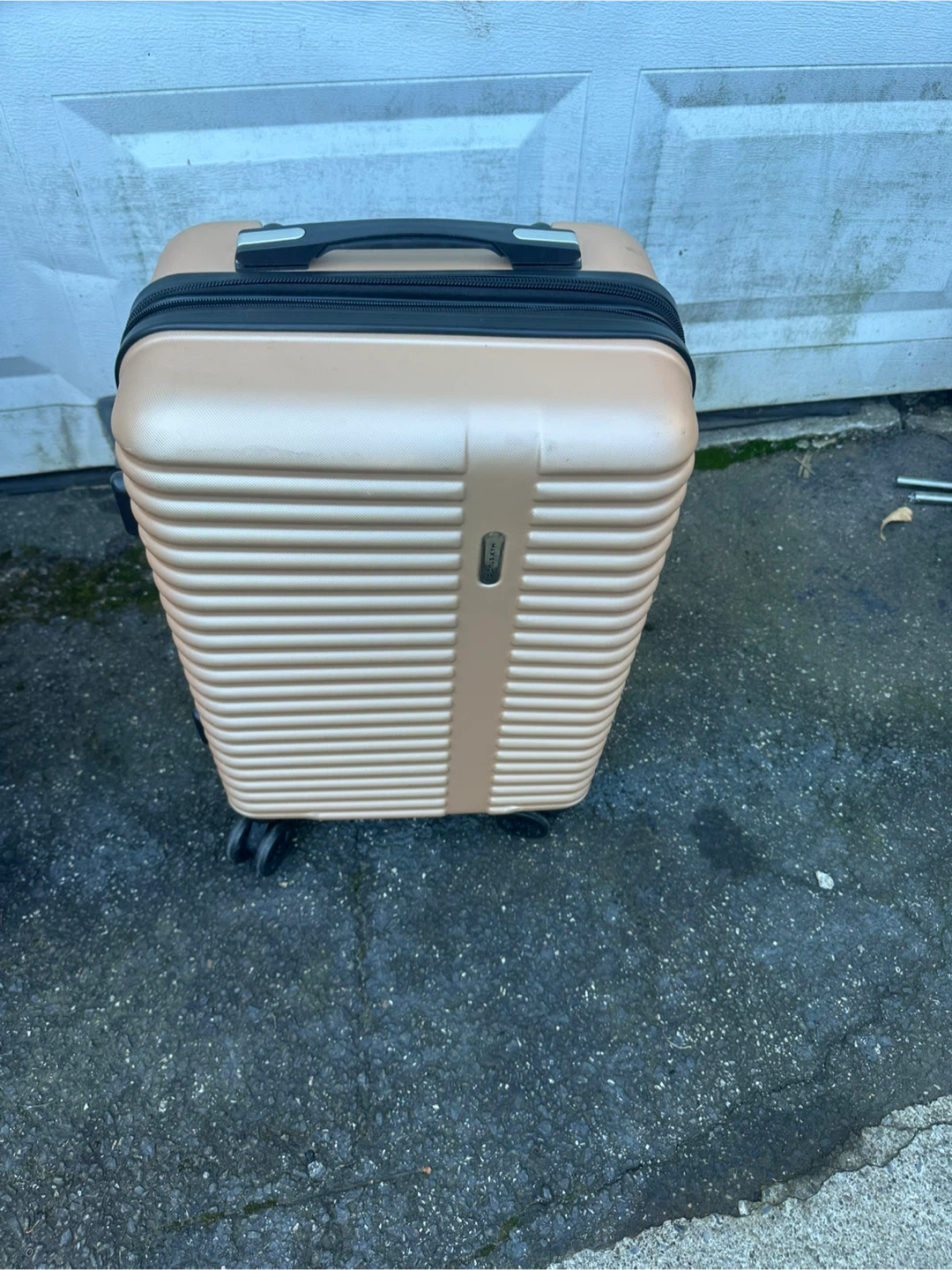 WALK STUDIO Carry-On Luggage