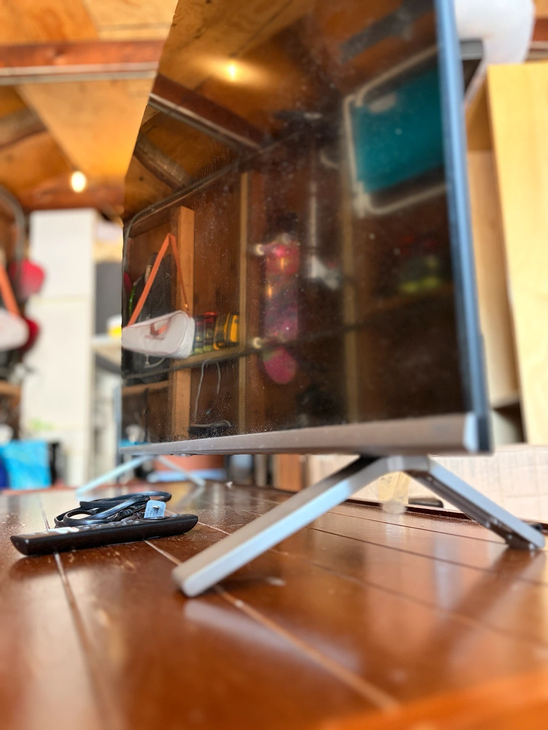 50” Toshiba Fire TV with Remote - photo 3
