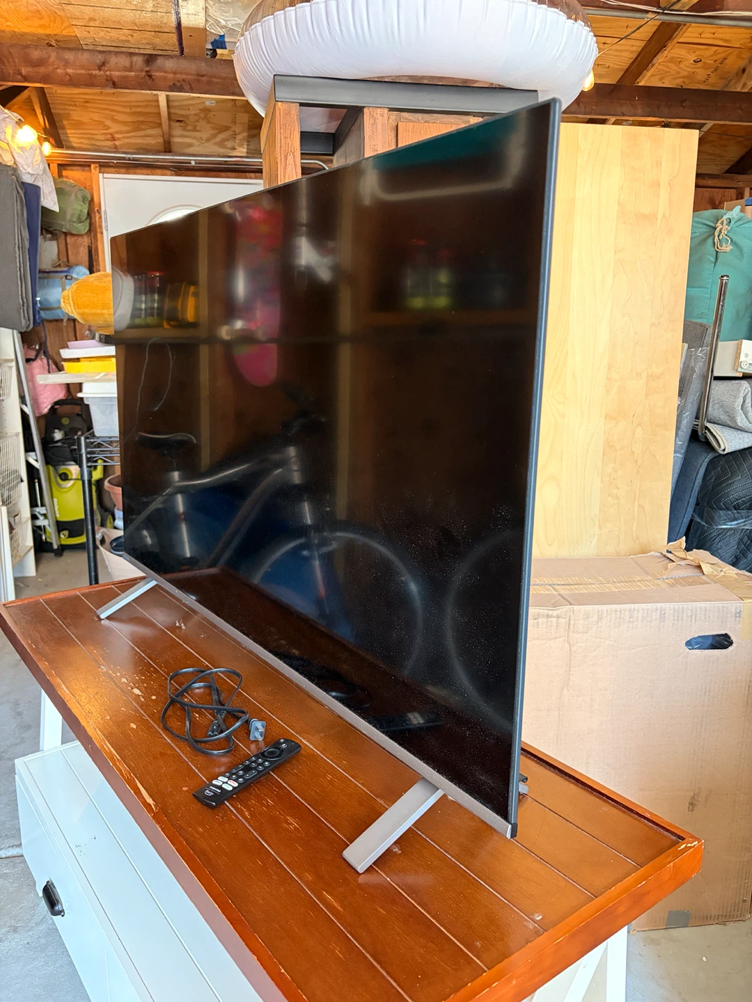 50” Toshiba Fire TV with Remote - photo 4