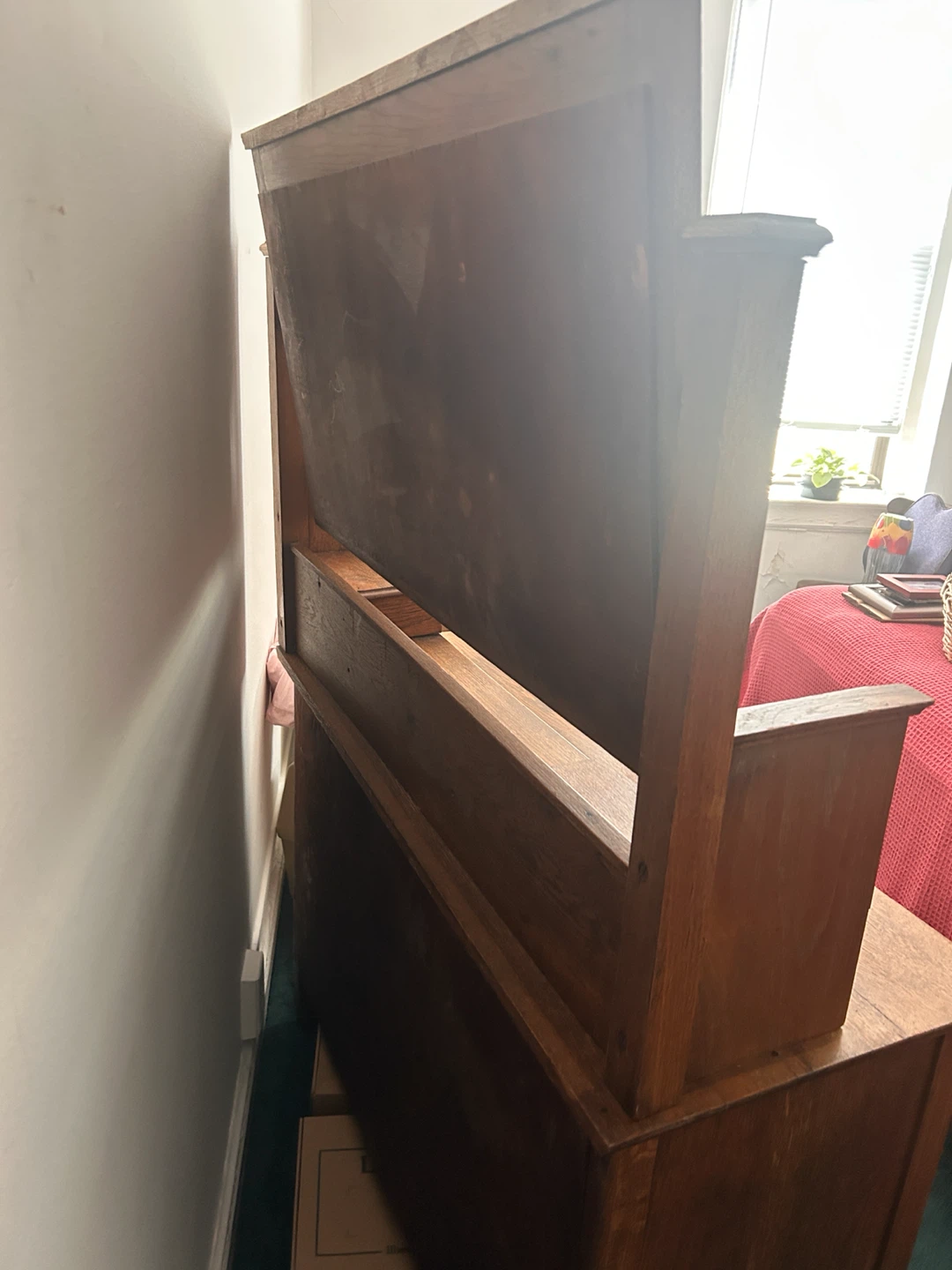 Vintage wood dresser with mirror - photo 3