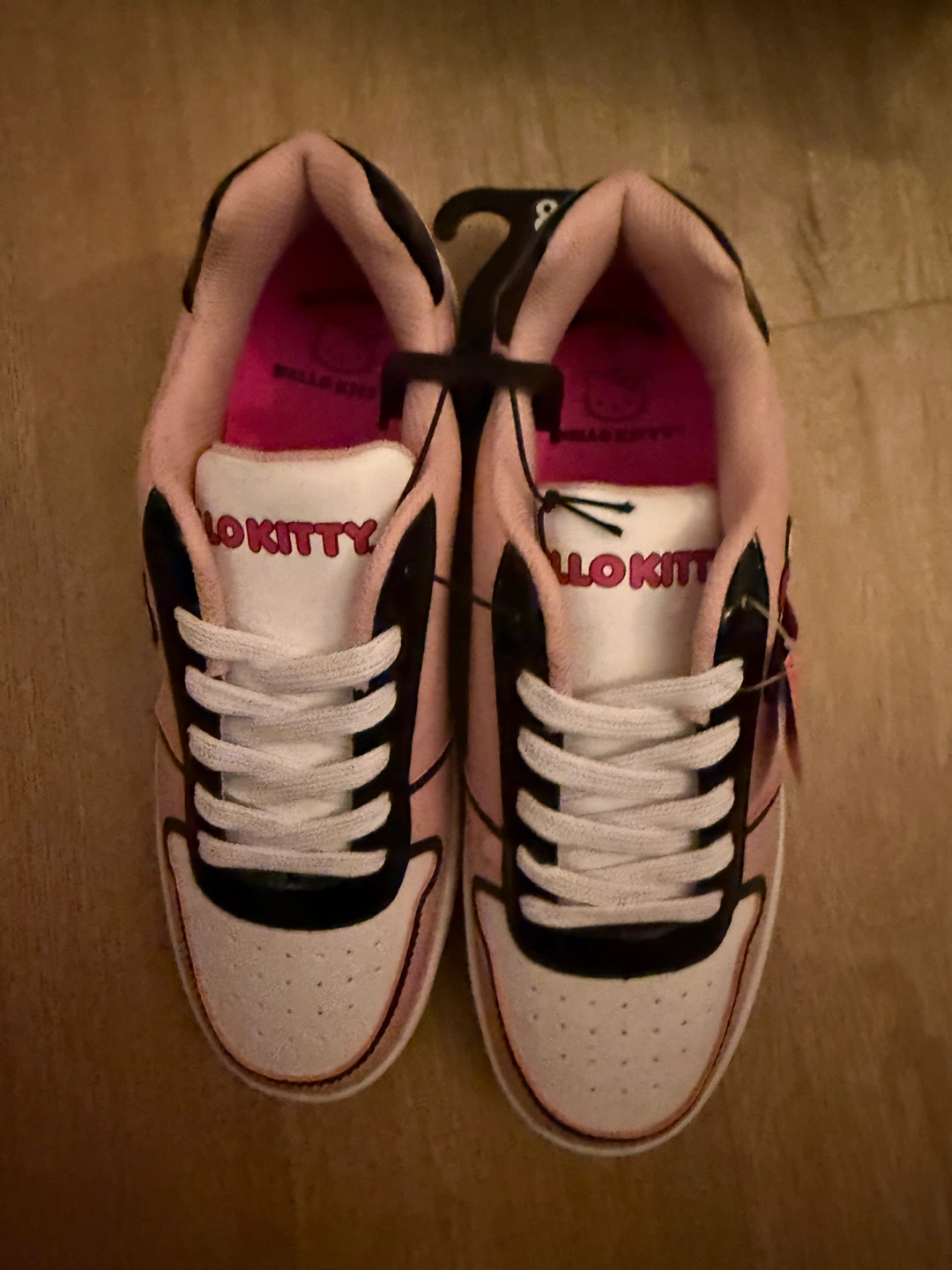 Hello Kitty Pink Sneakers women Size 8/girls size 6