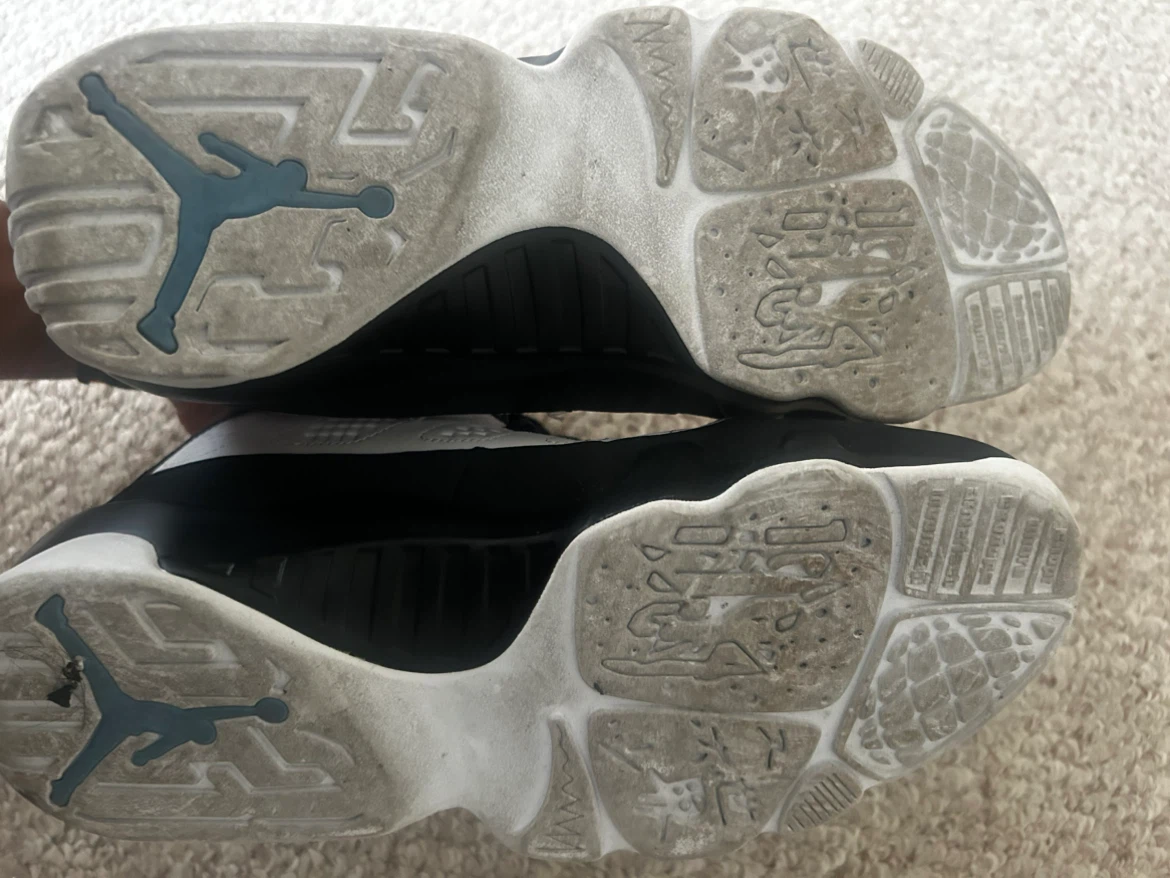 Air Jordan 9 Retro "University Blue" Mens - photo 4