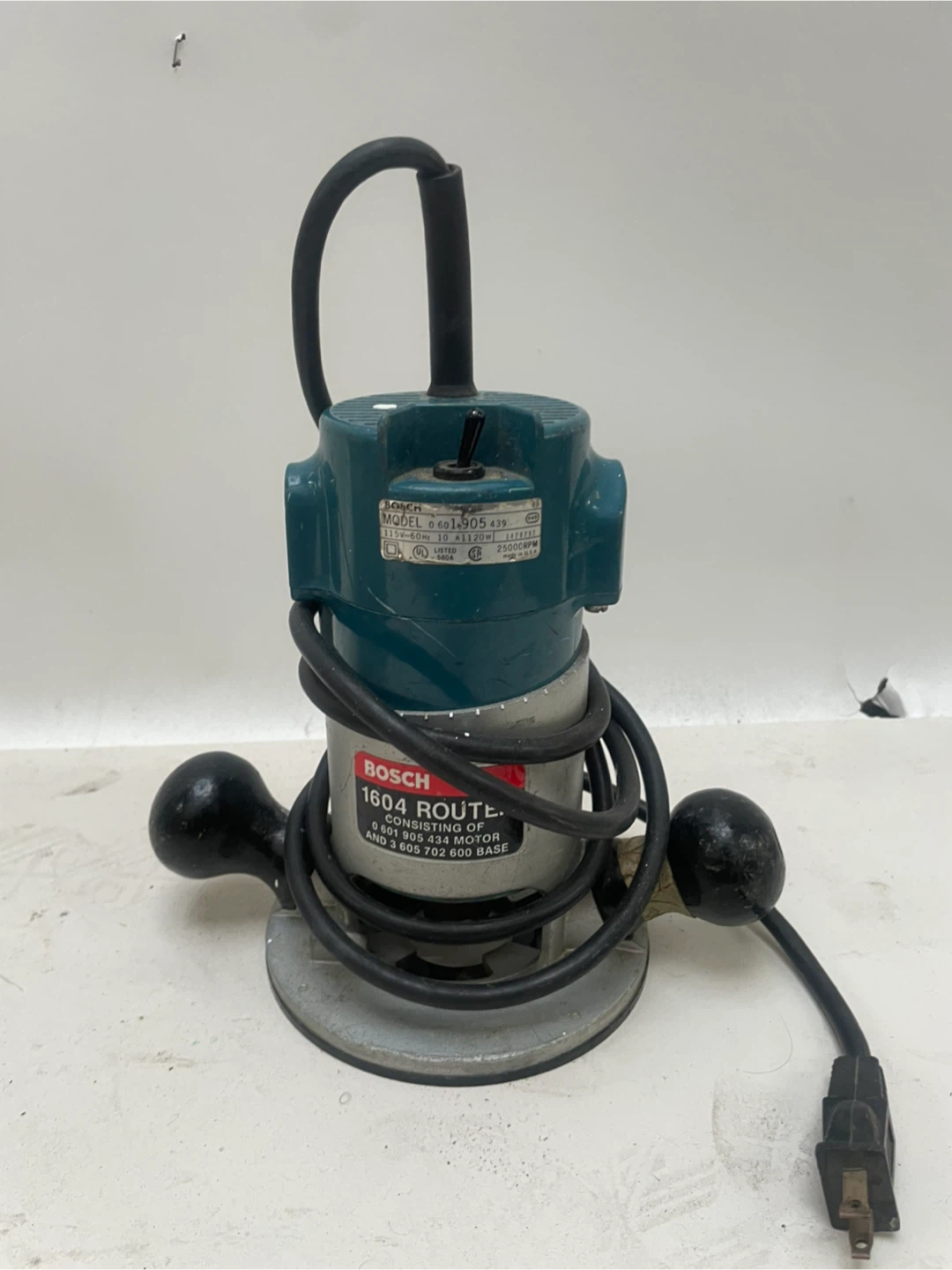 Bosch 1604 Router - photo 3