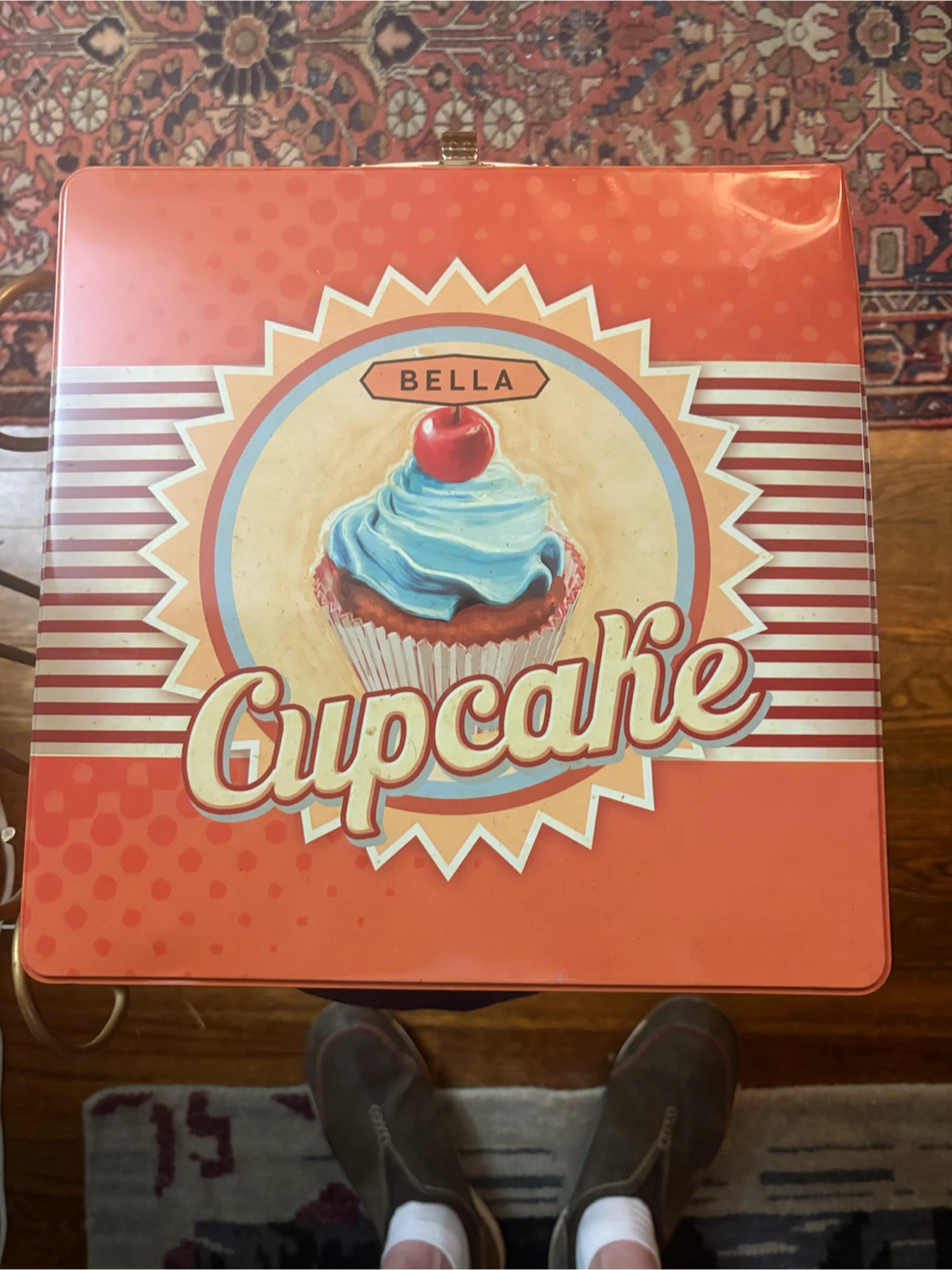 BELLA Cupcake Decorating Kit Tin